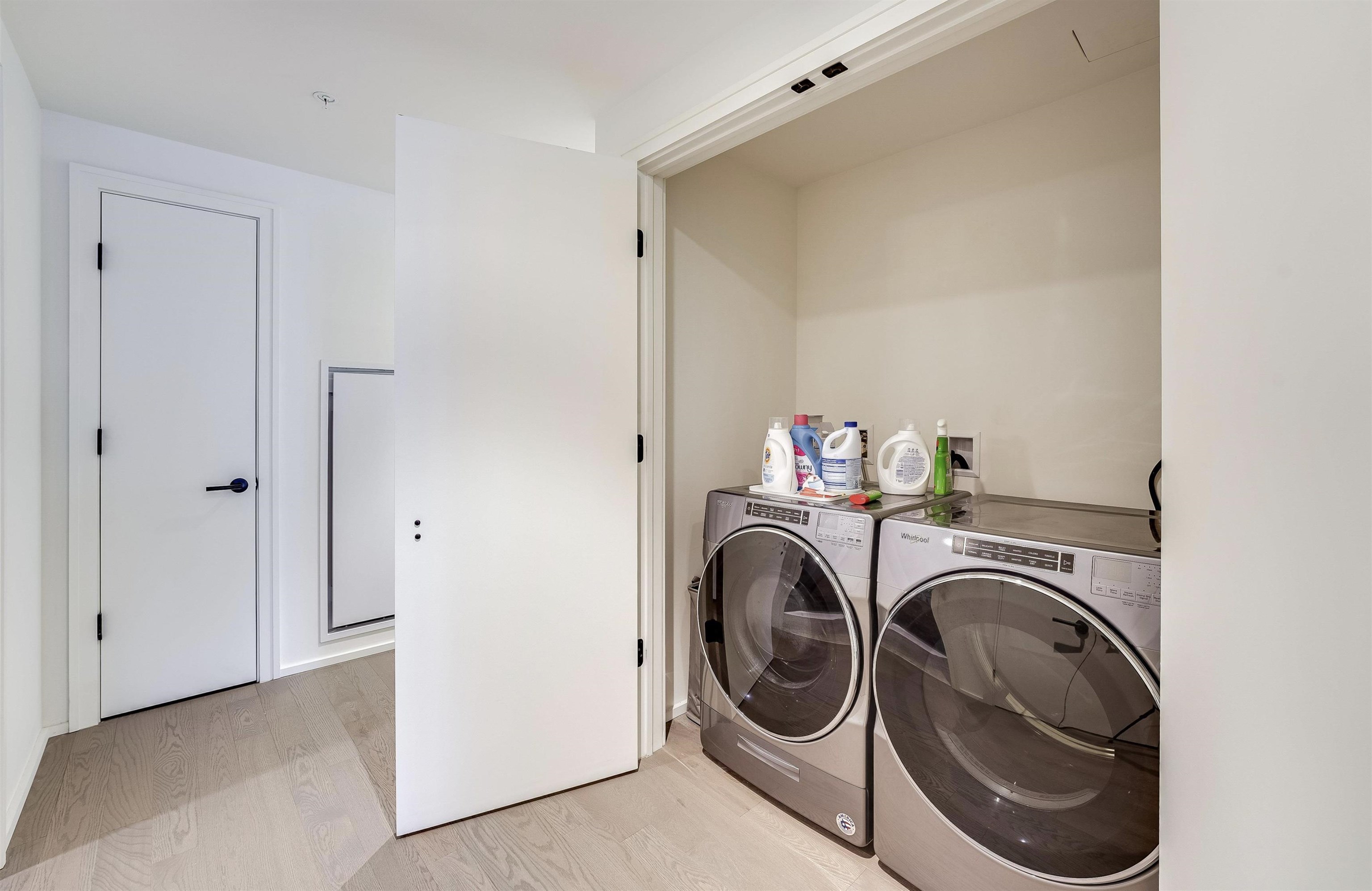 1425 HUDSON ST Unit: 10H