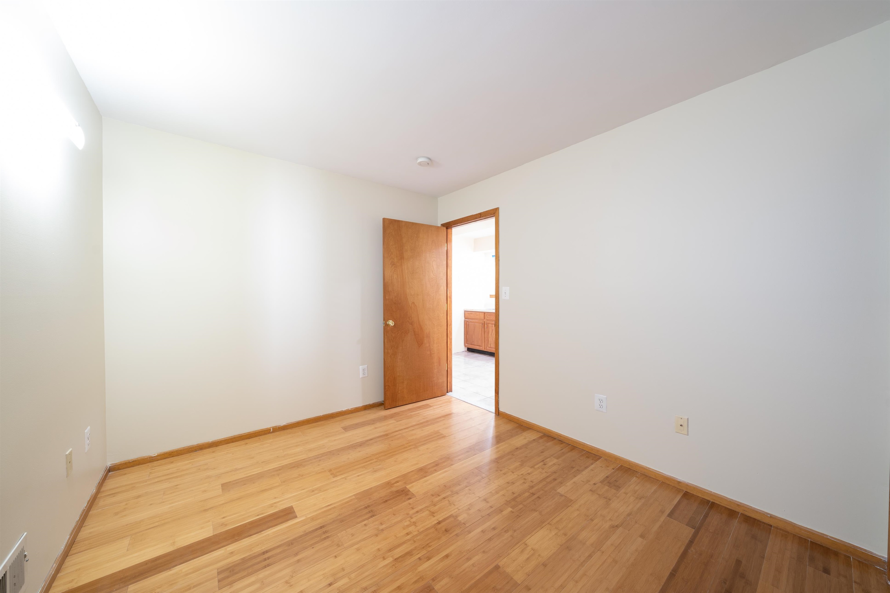 149 HOBART AVENUE Unit: 1