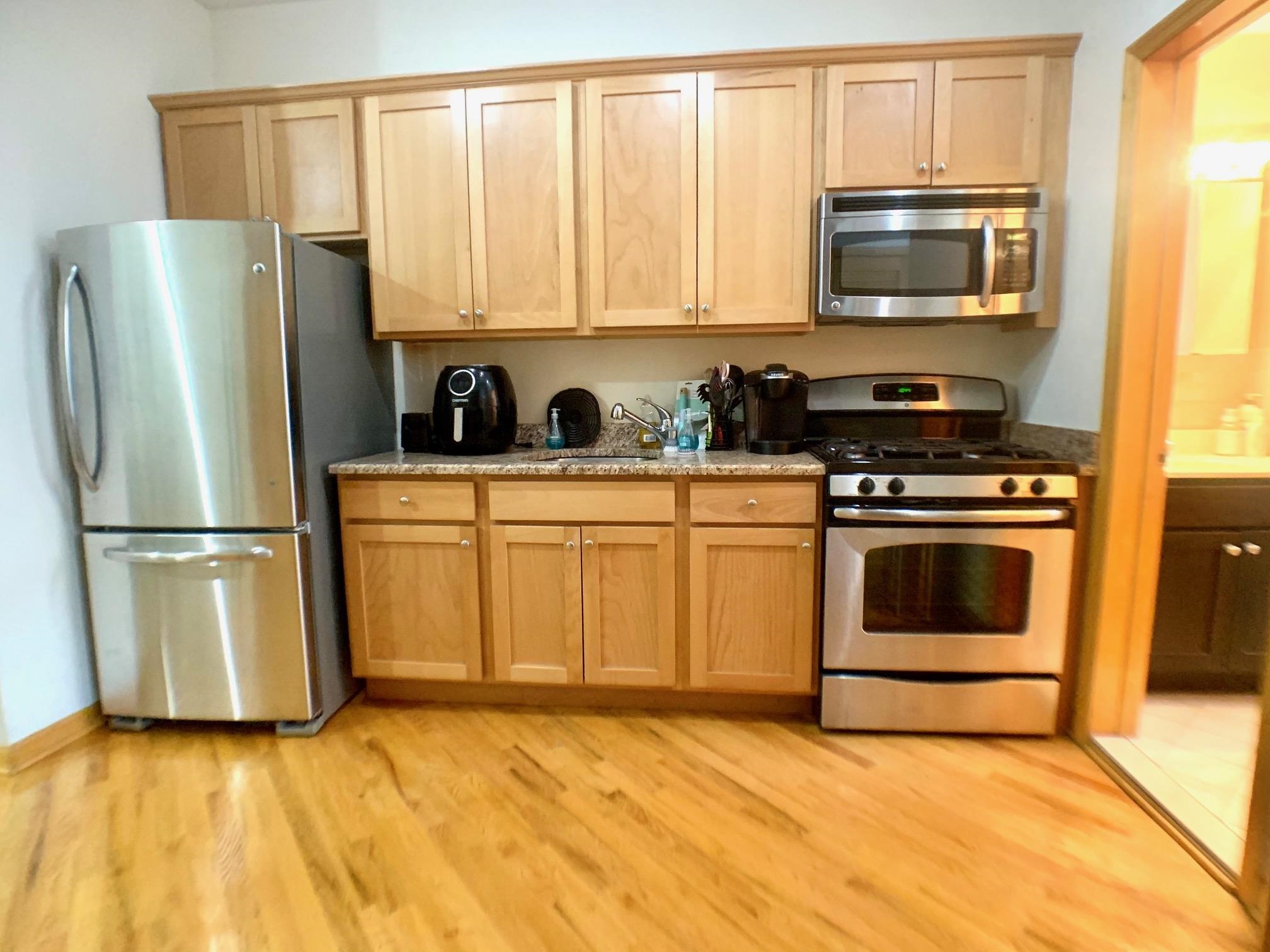 402 GRAND ST Unit: 3N