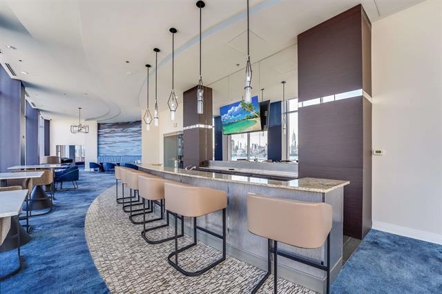 1100 MAXWELL LANE Unit: 624