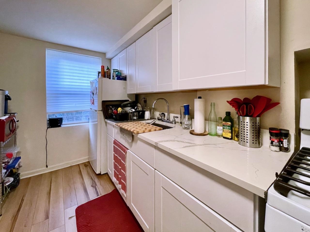 209 OGDEN AVE Unit: 1