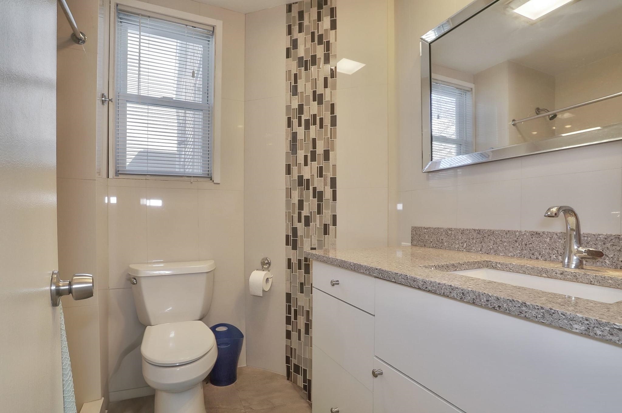 169 OGDEN AVE Unit: 2