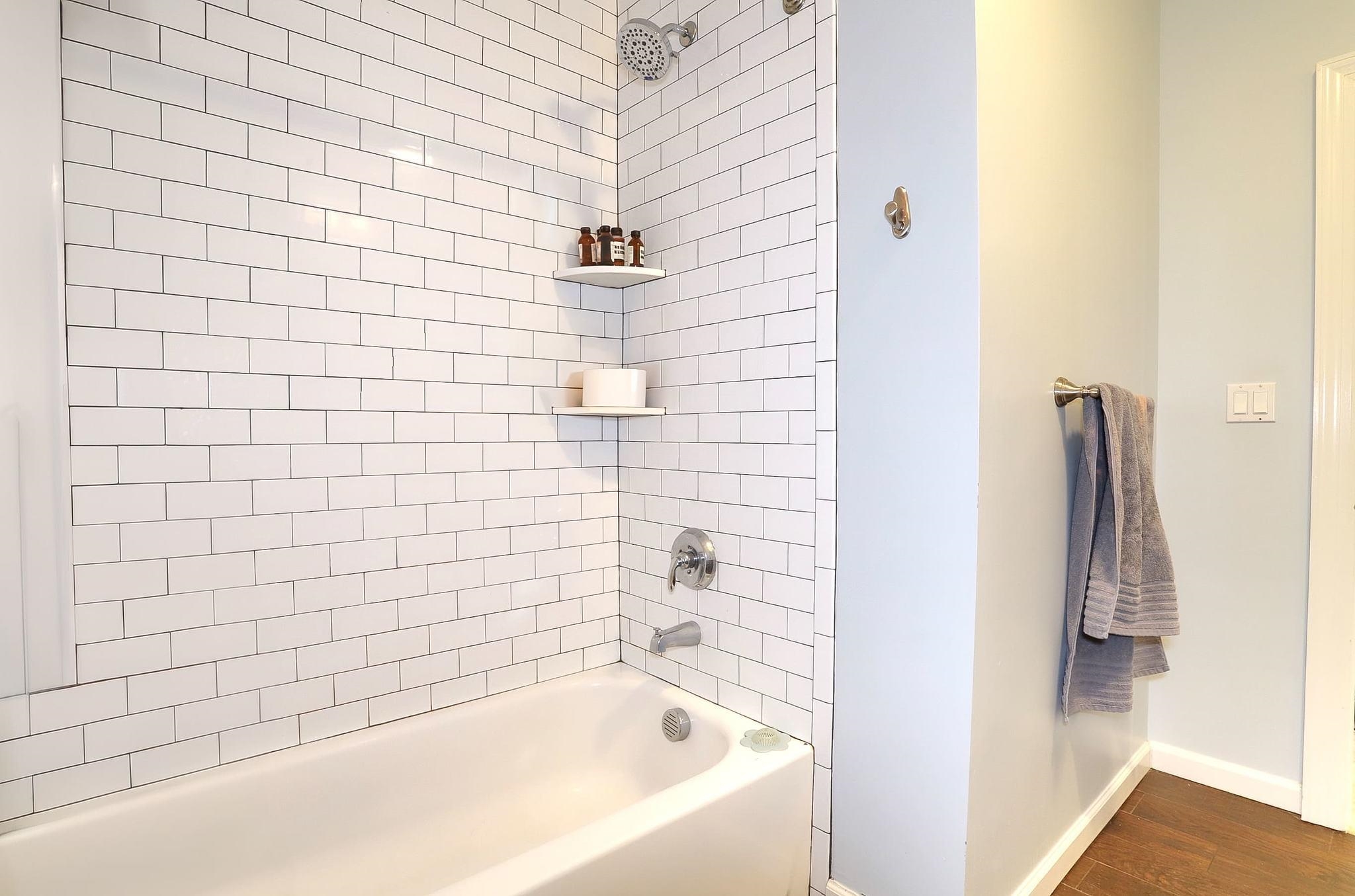 169 OGDEN AVE Unit: 2