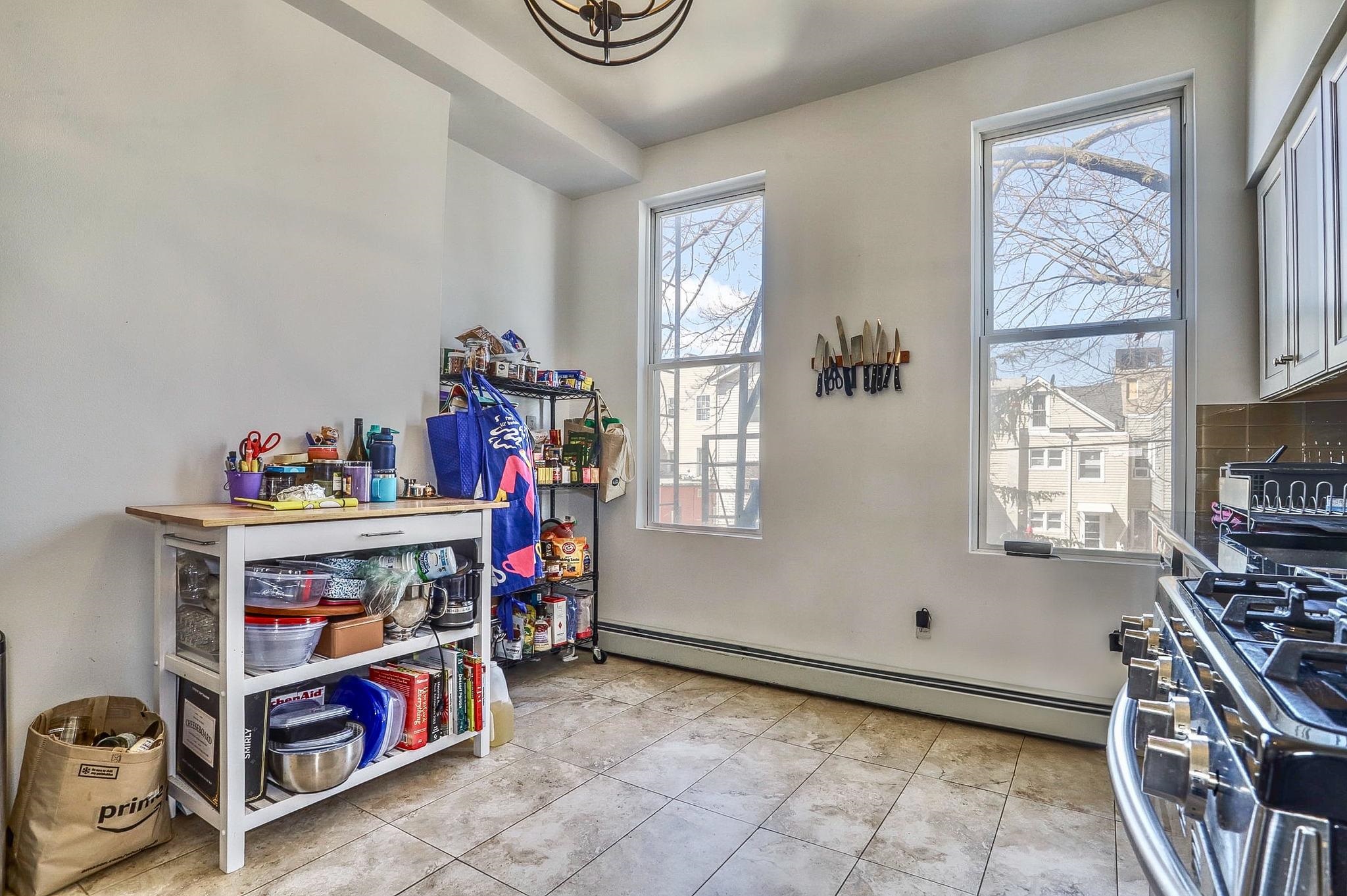 169 OGDEN AVE Unit: 2