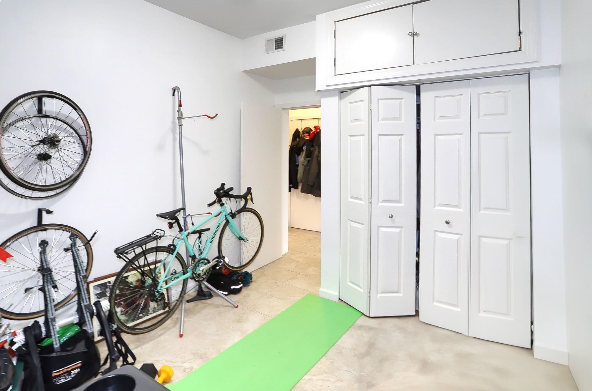 169 OGDEN AVE Unit: 2