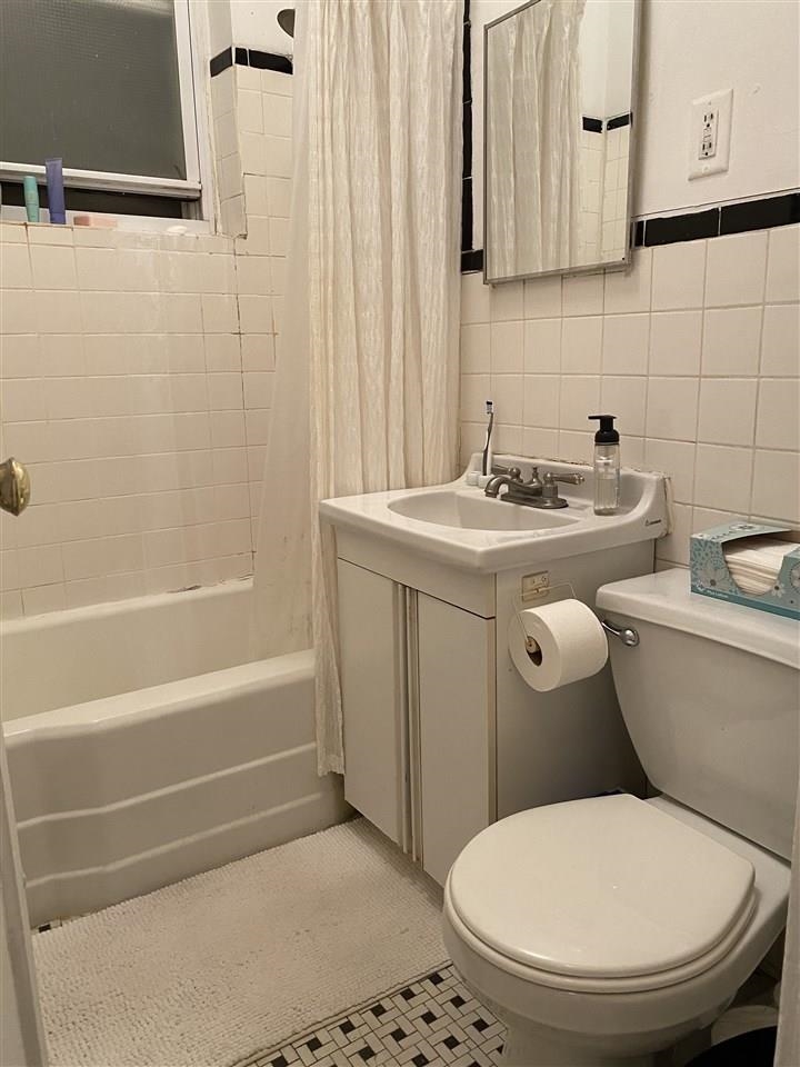 410 WASHINGTON ST Unit: 3