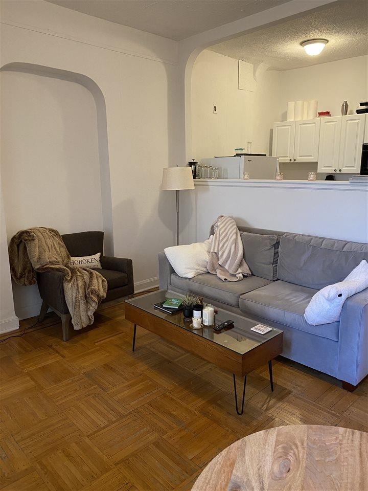 410 WASHINGTON ST Unit: 3