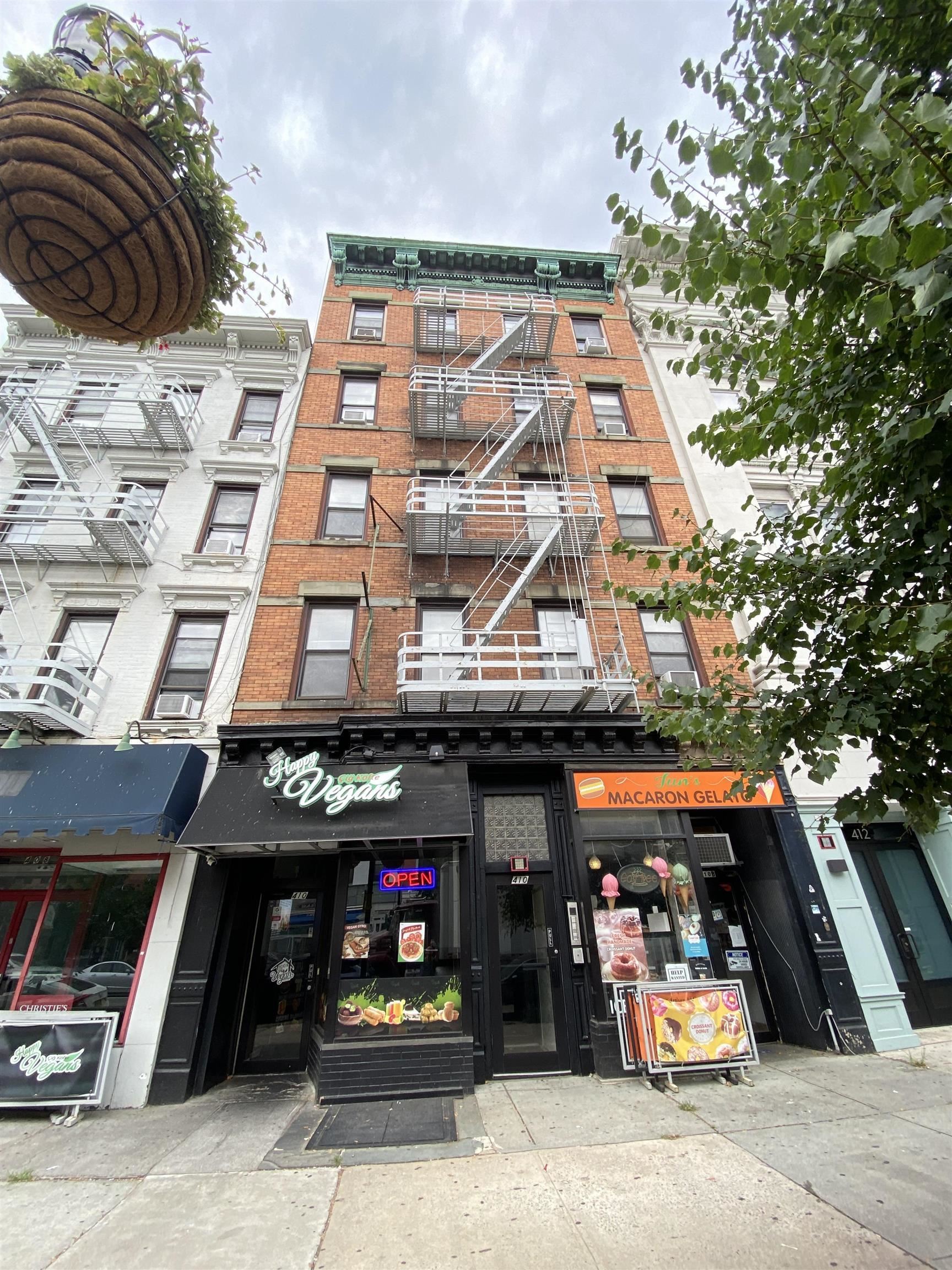 410 WASHINGTON ST Unit: 3