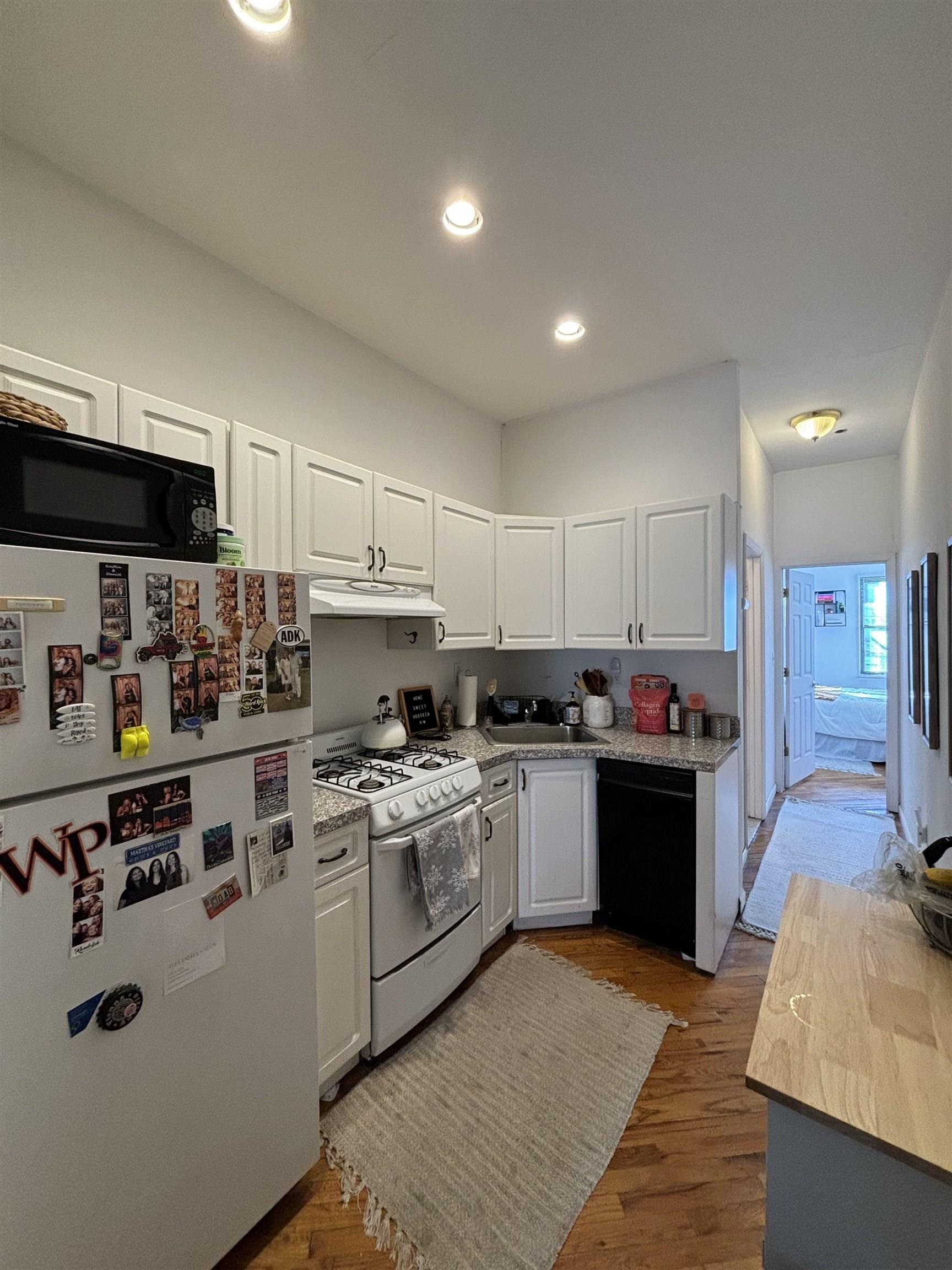 409 1ST ST Unit: 2