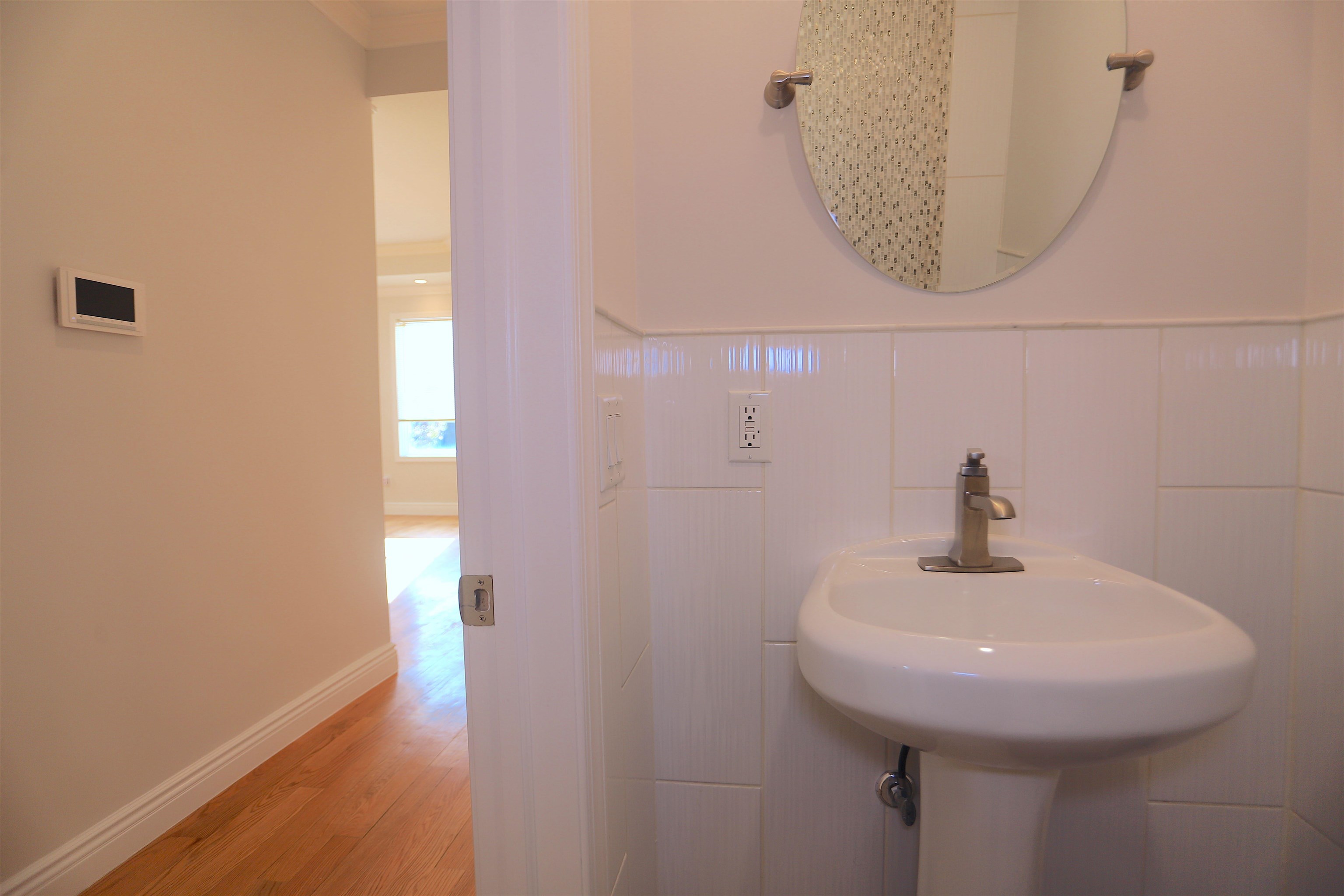106 POPLAR ST Unit: 1
