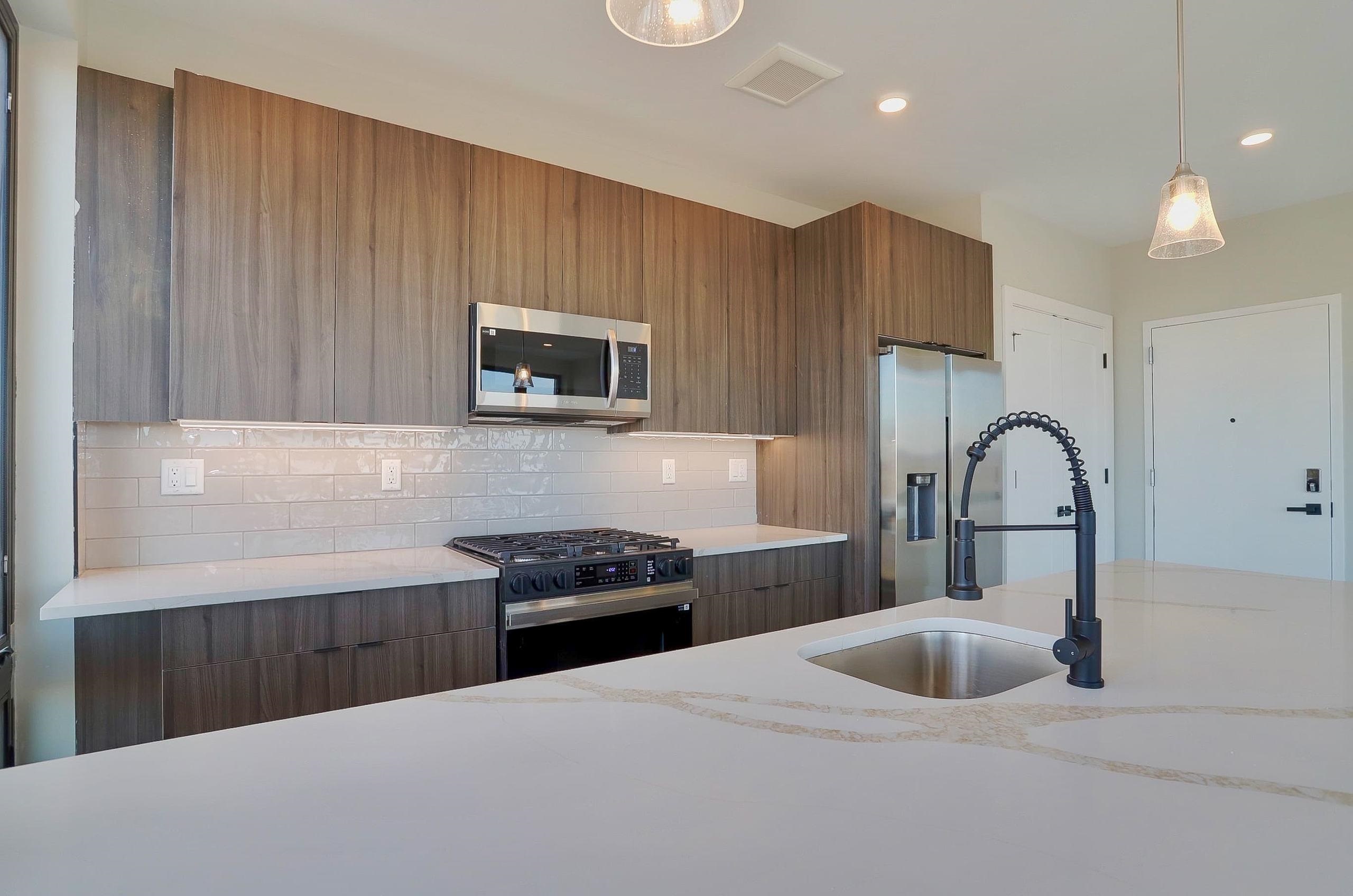 3516 JOHN F KENNEDY BLVD Unit: 401
