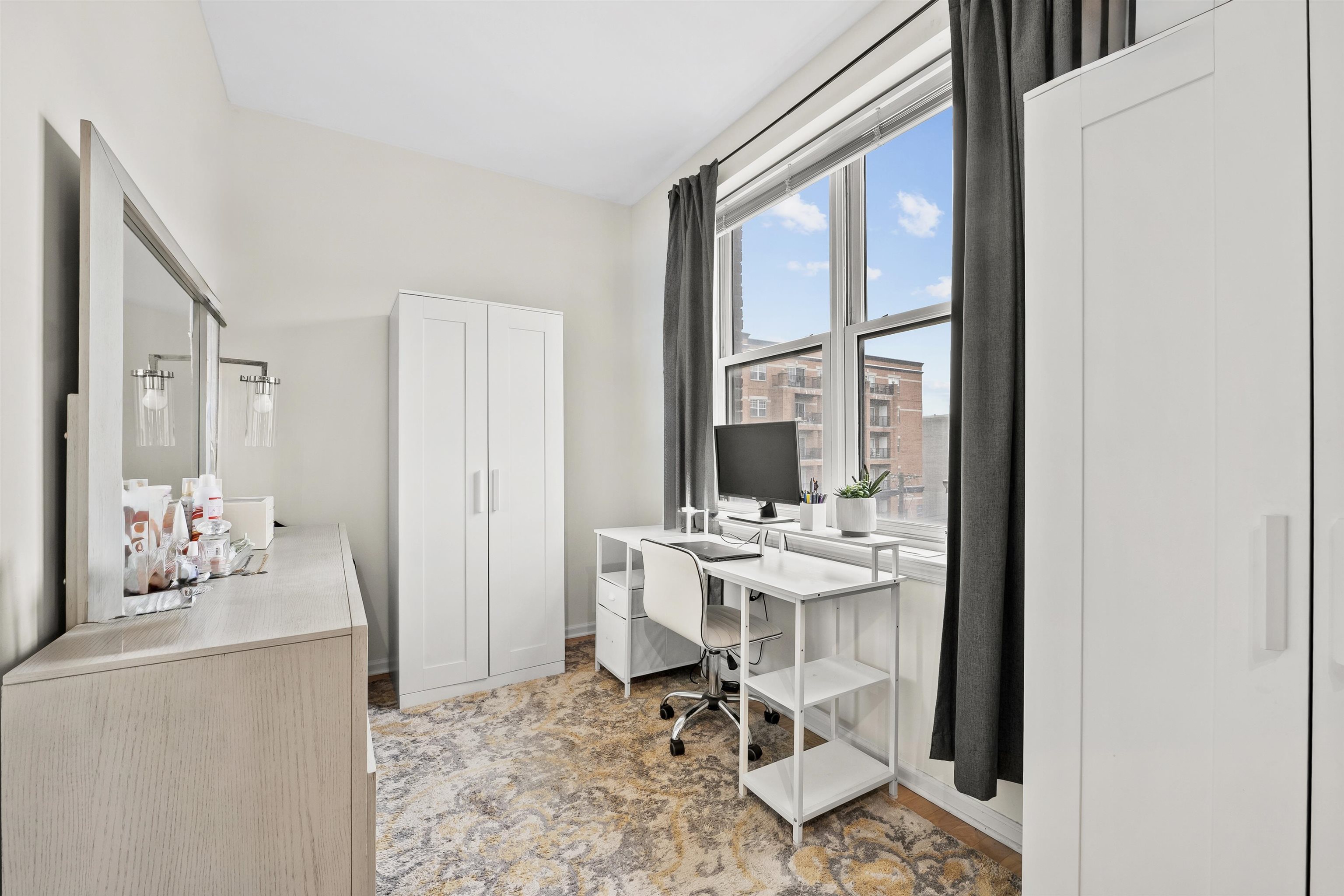 1200 GRAND ST Unit: 432