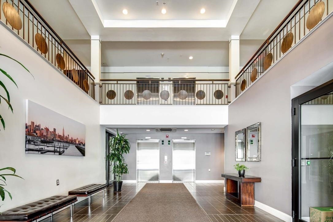 1200 GRAND ST Unit: 432