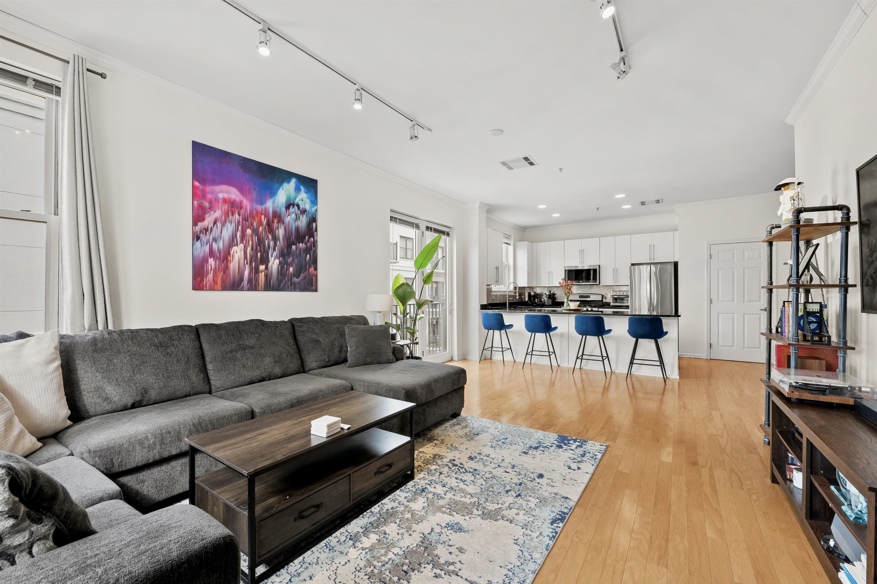 1200 GRAND ST Unit: 432
