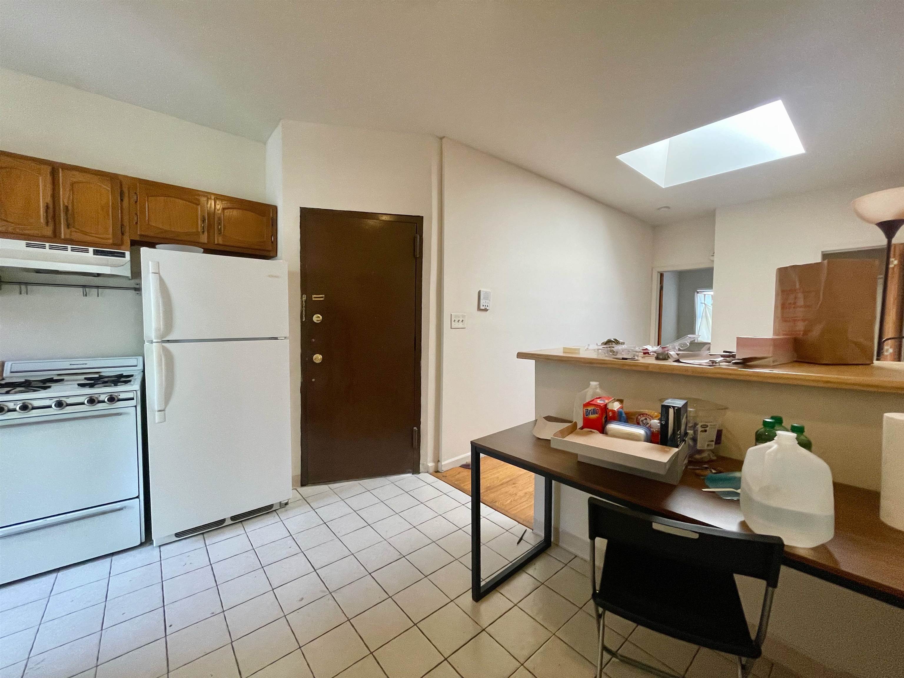 707 ADAMS ST Unit: 3L