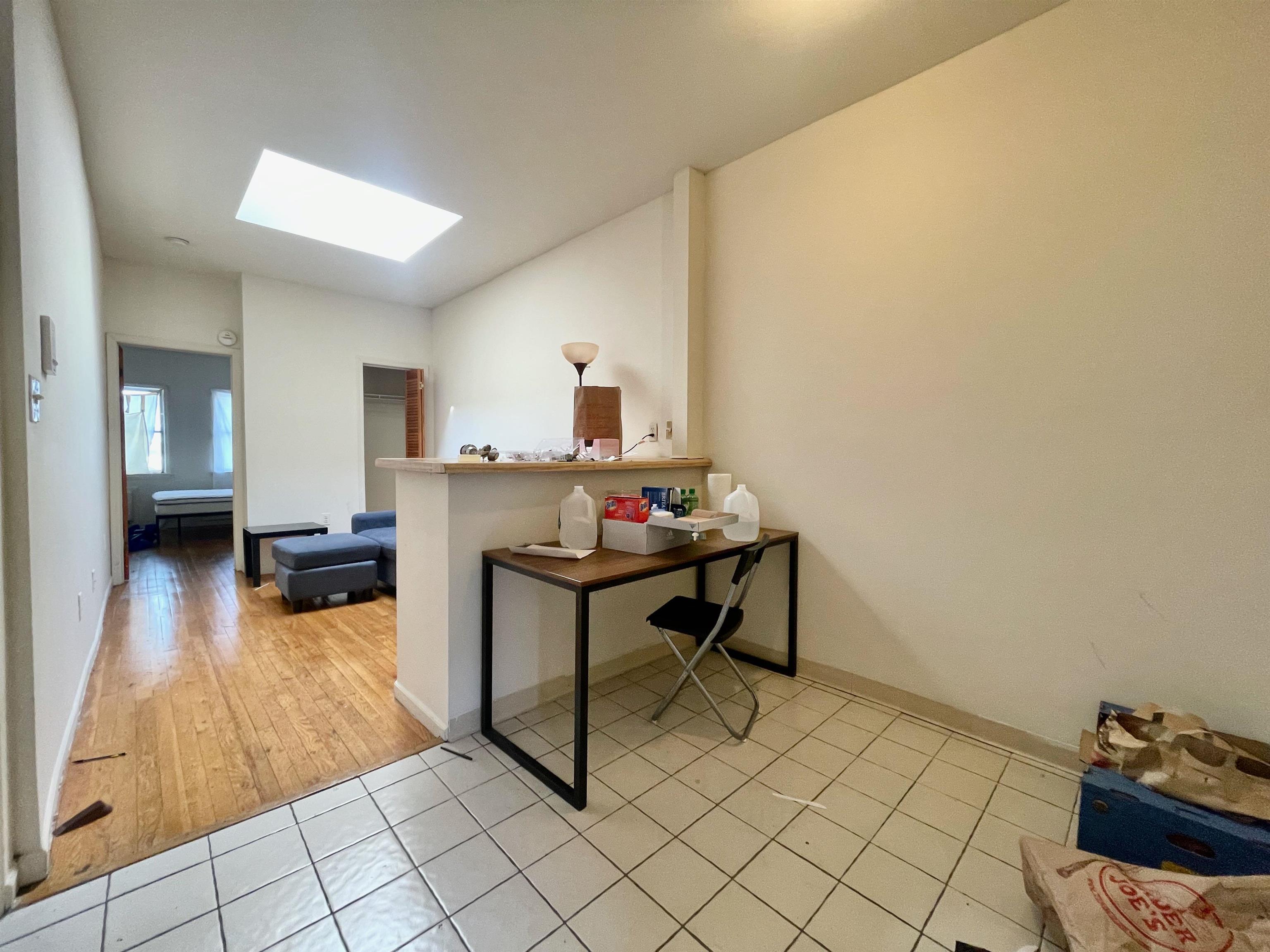 707 ADAMS ST Unit: 3L