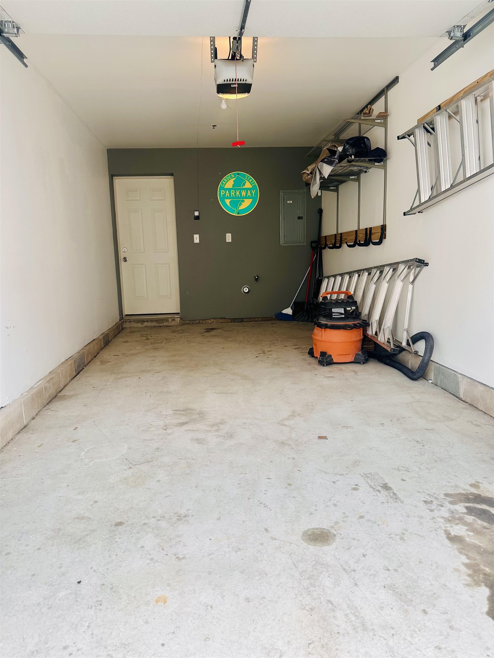 5 SOHO DR Unit: 111