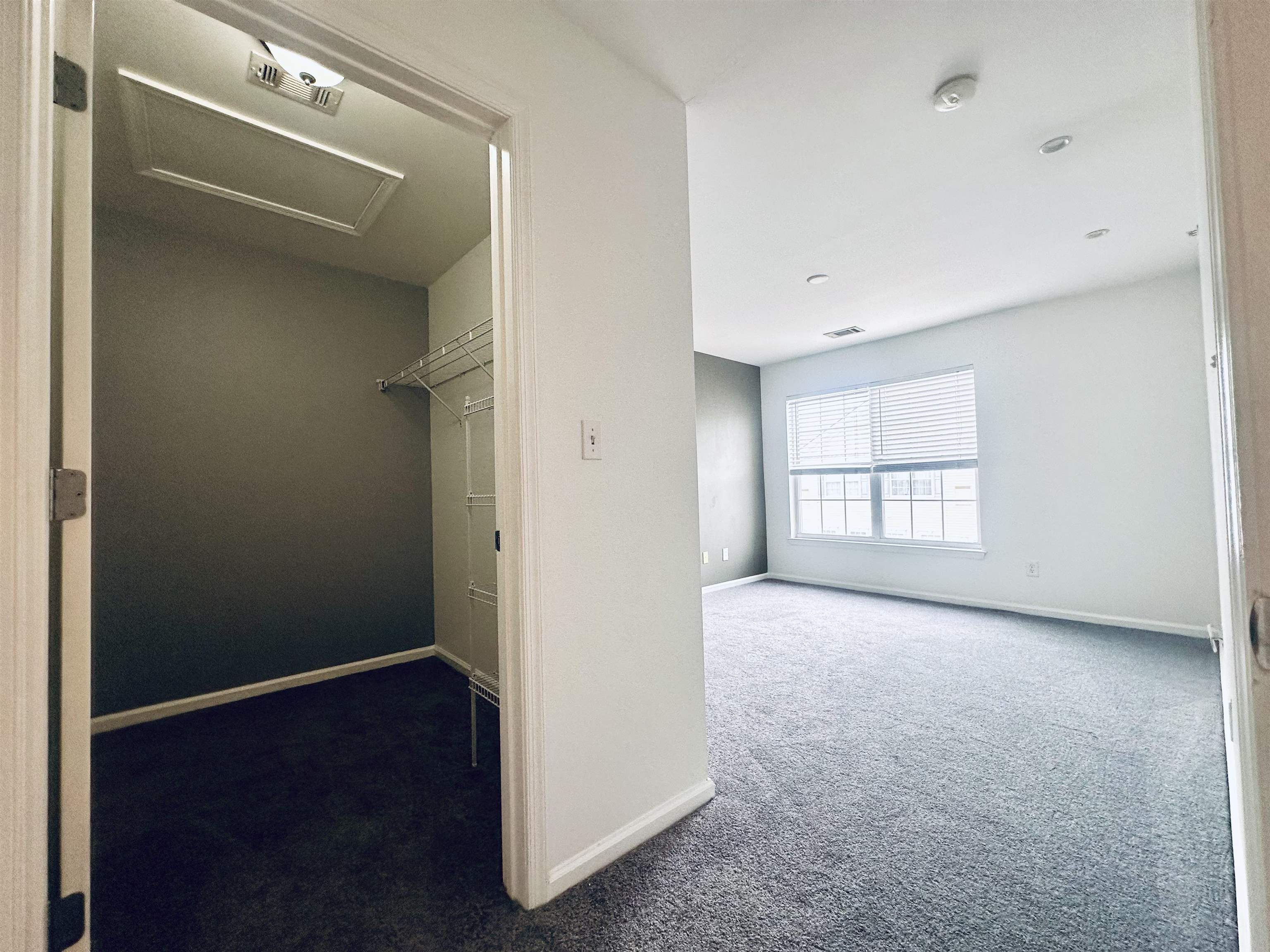 5 SOHO DR Unit: 111