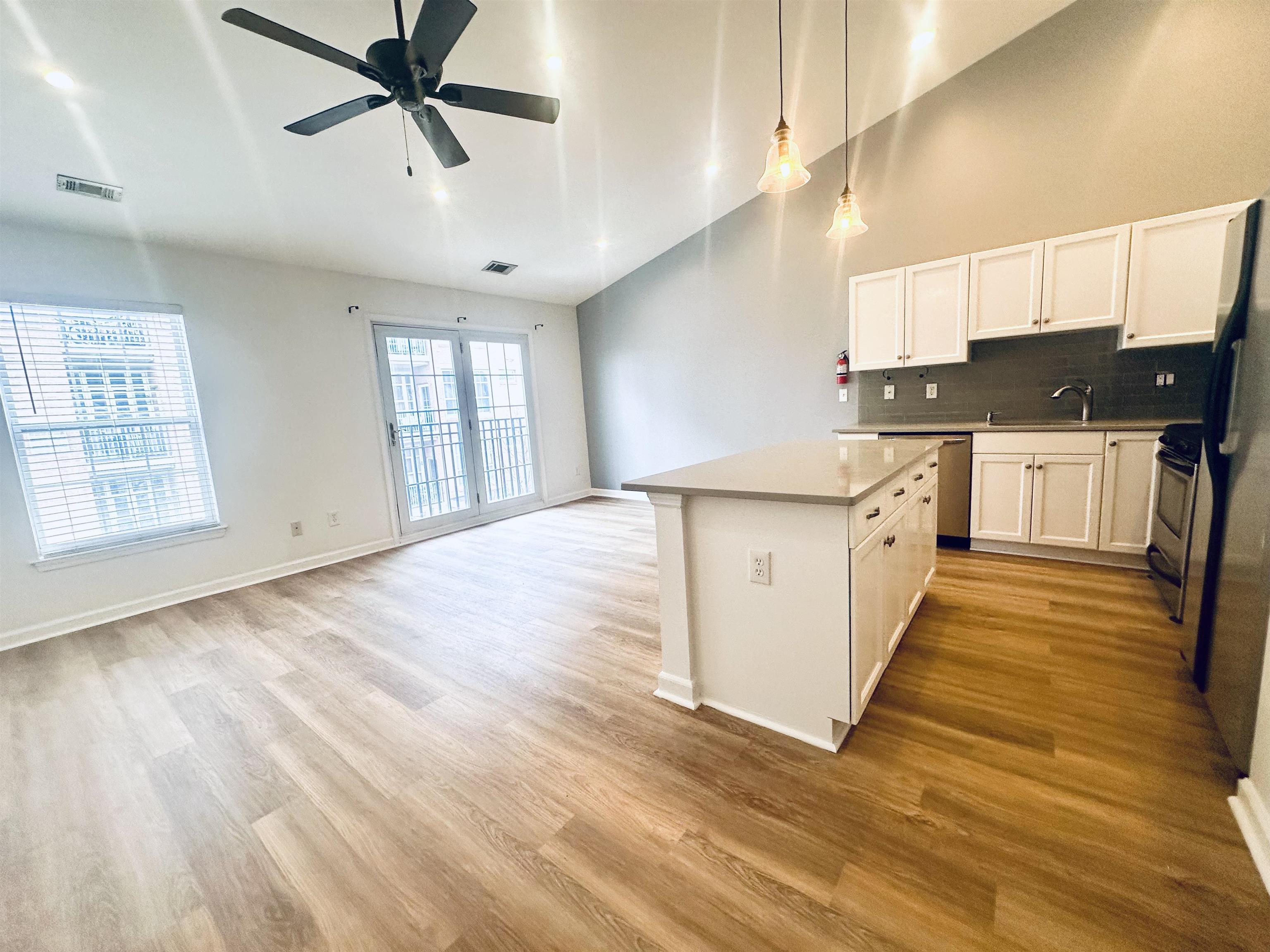 5 SOHO DR Unit: 111