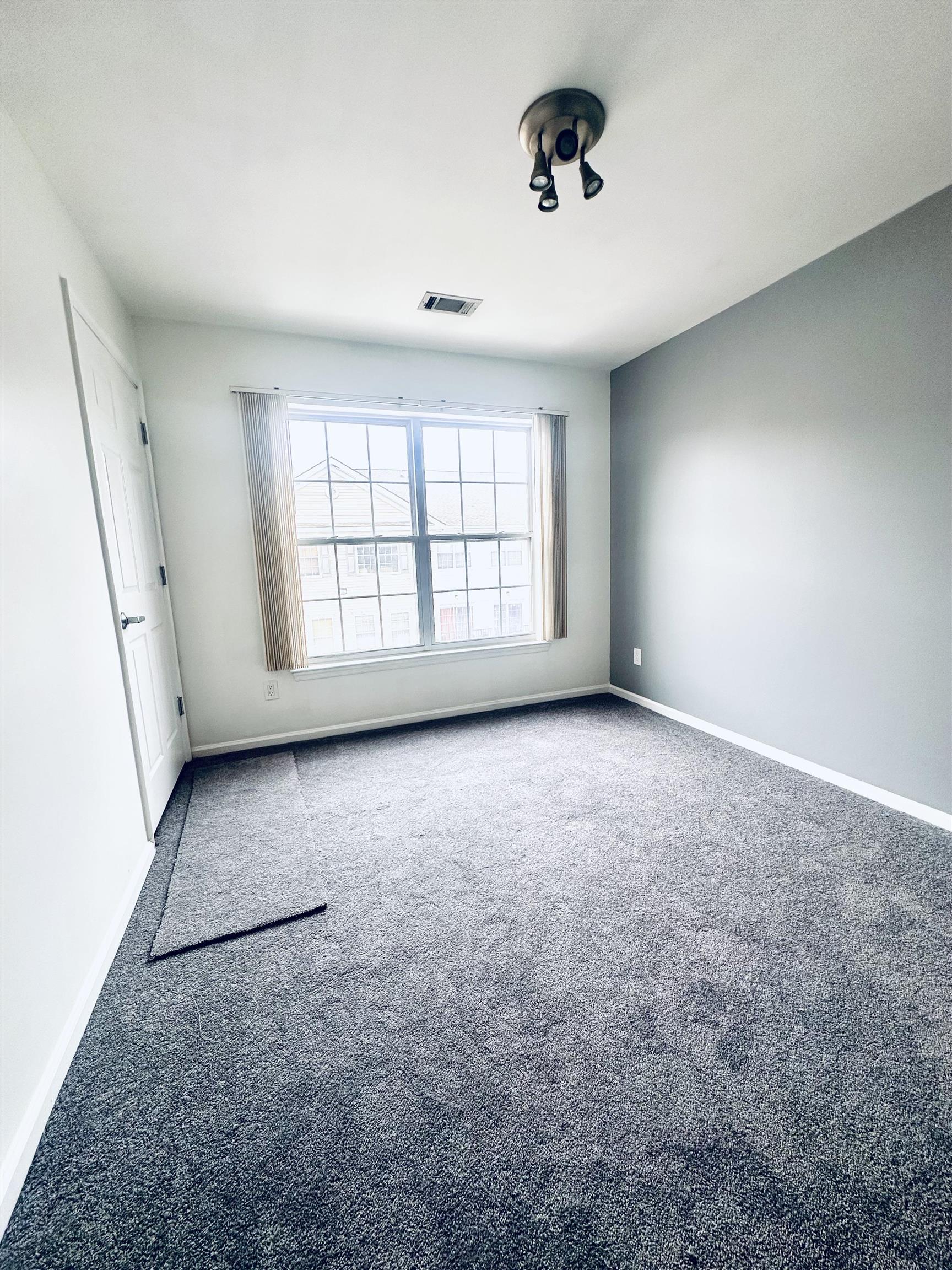 5 SOHO DR Unit: 111