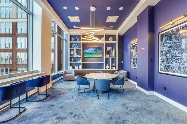 1100 MAXWELL LANE Unit: 624