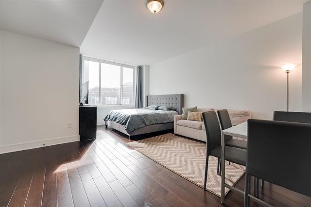 1100 MAXWELL LANE Unit: 624