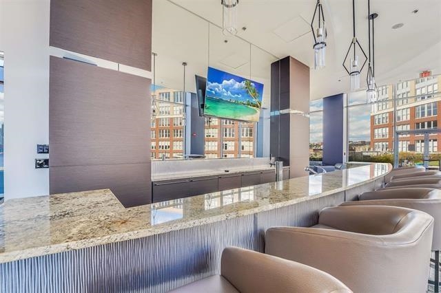 1100 MAXWELL LANE Unit: 624