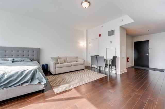 1100 MAXWELL LANE Unit: 624