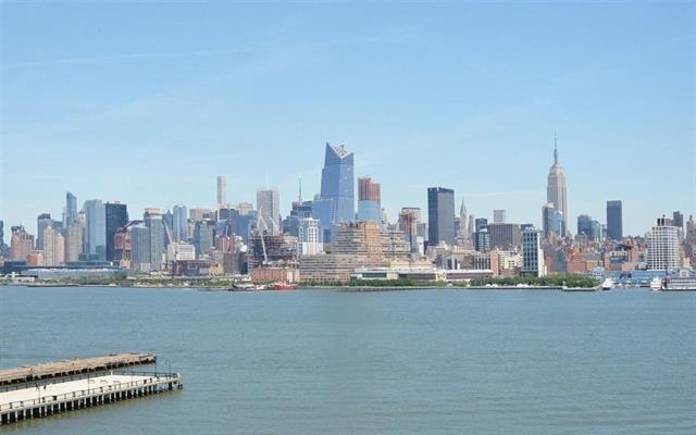 1100 MAXWELL LANE Unit: 624