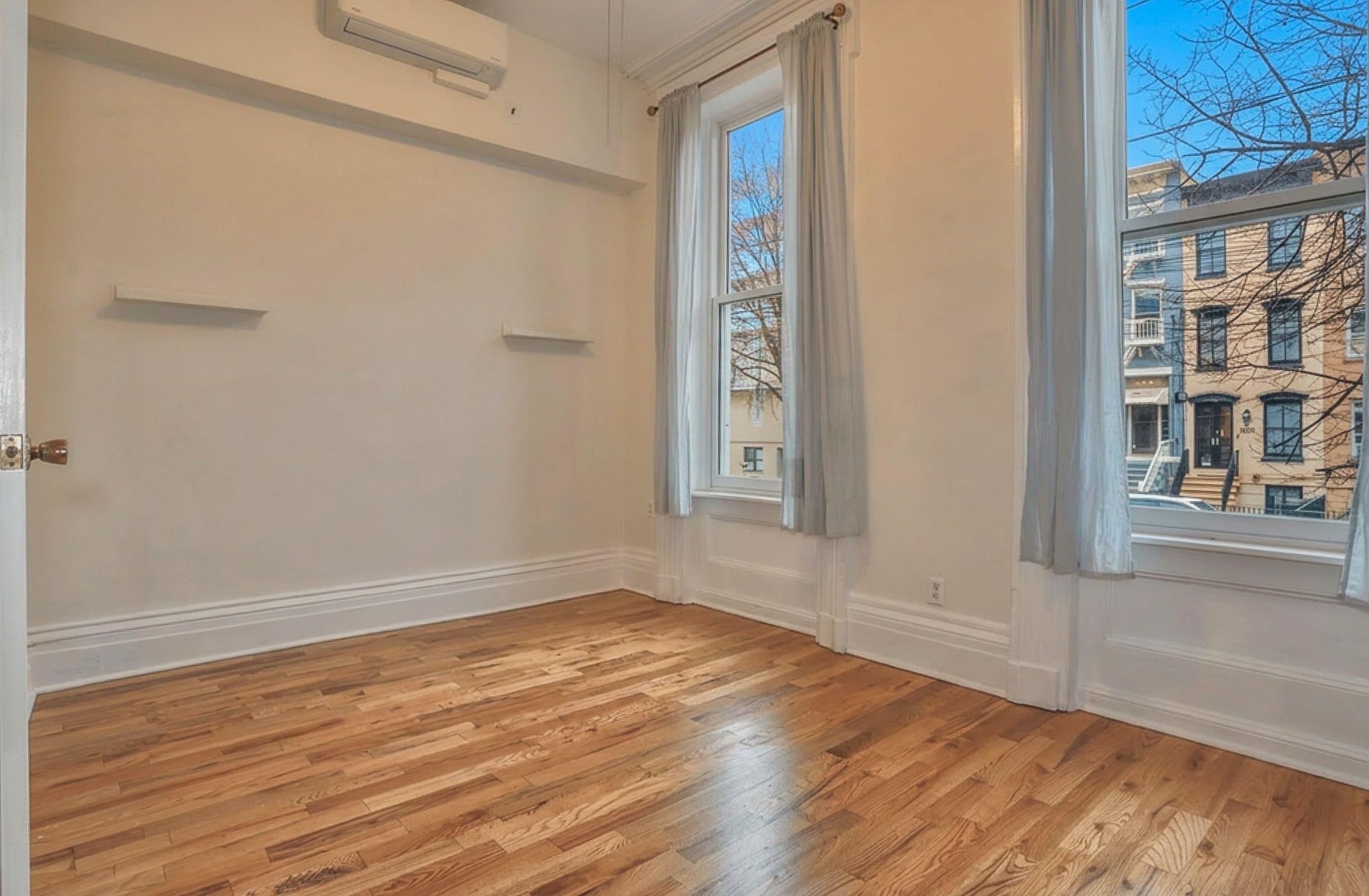 232 GARDEN ST Unit: 2