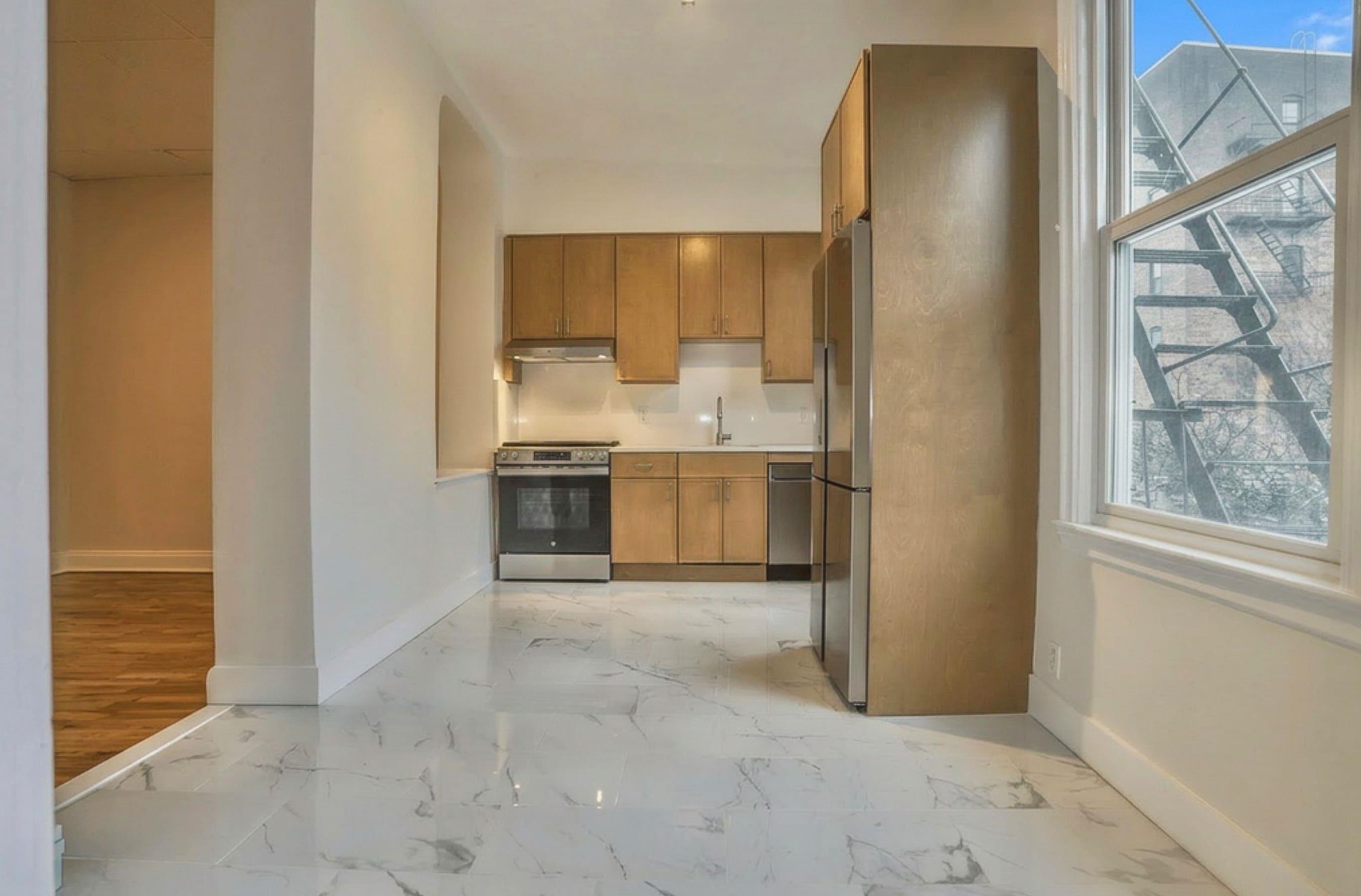 232 GARDEN ST Unit: 2