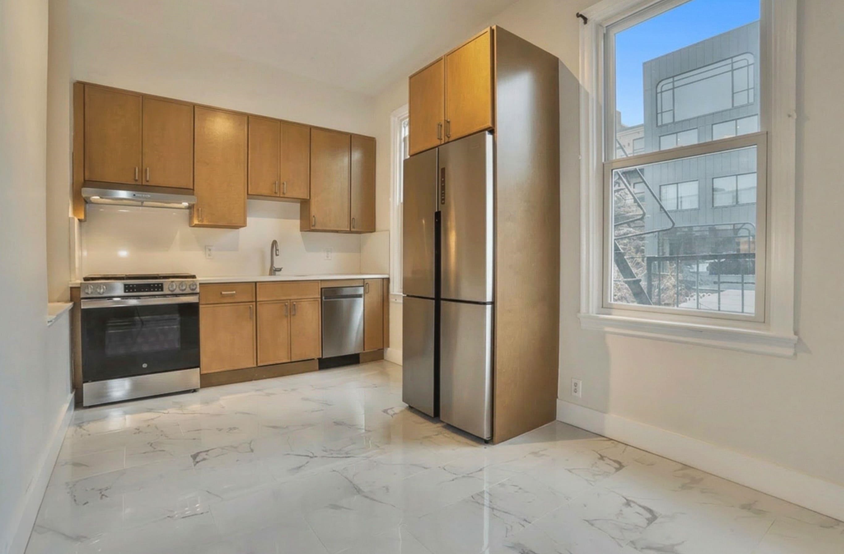 232 GARDEN ST Unit: 2