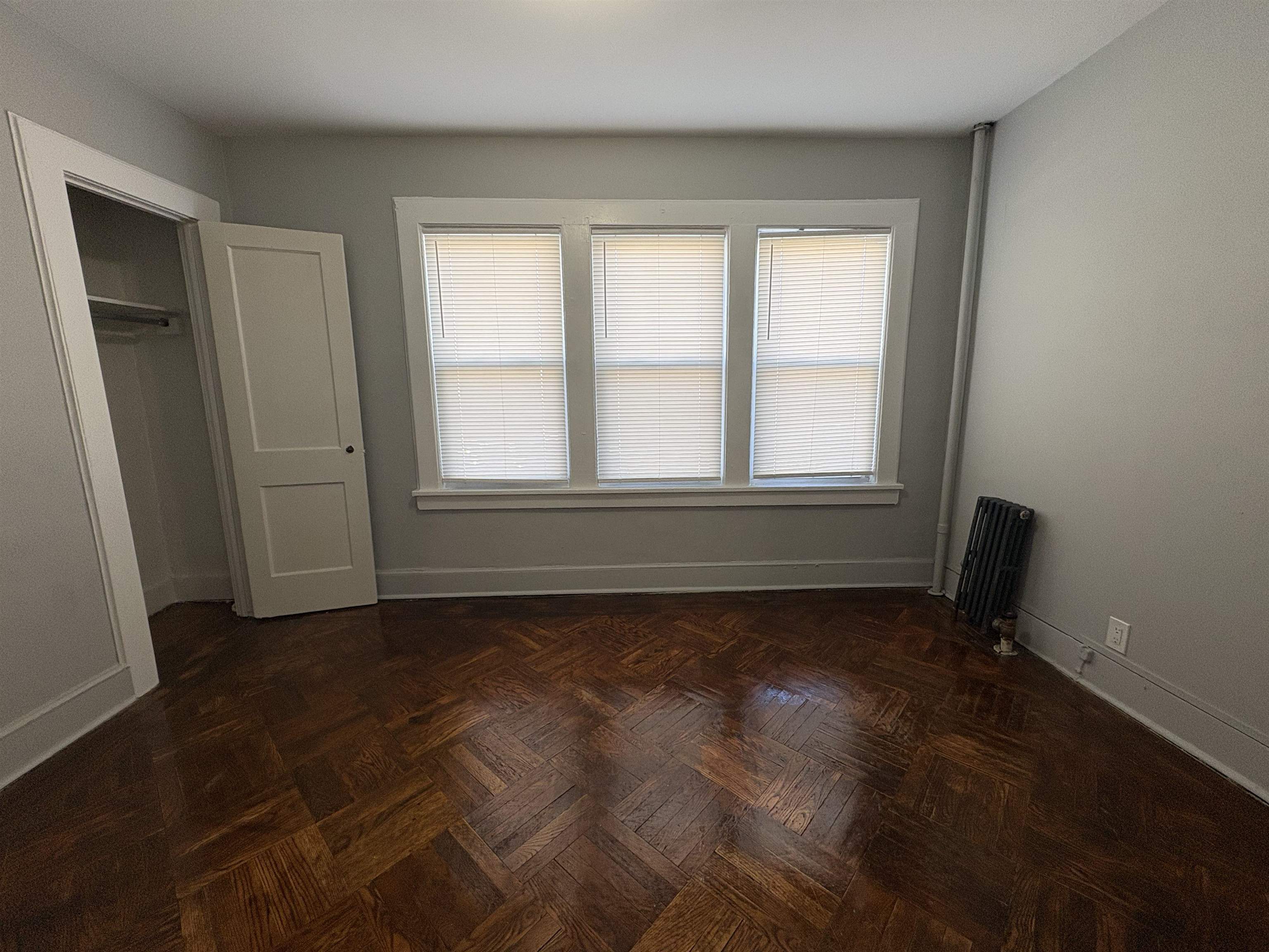 762 FOREST ST Unit: 1