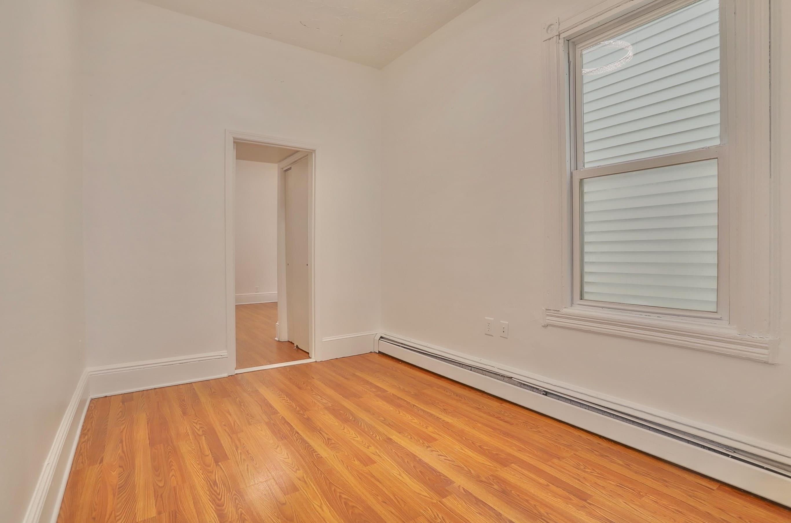 119 ZABRISKIE ST Unit: 3