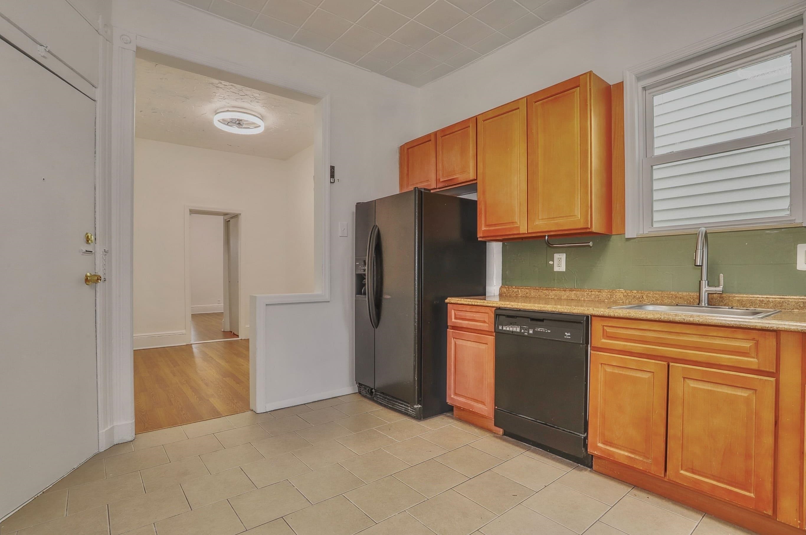 119 ZABRISKIE ST Unit: 3