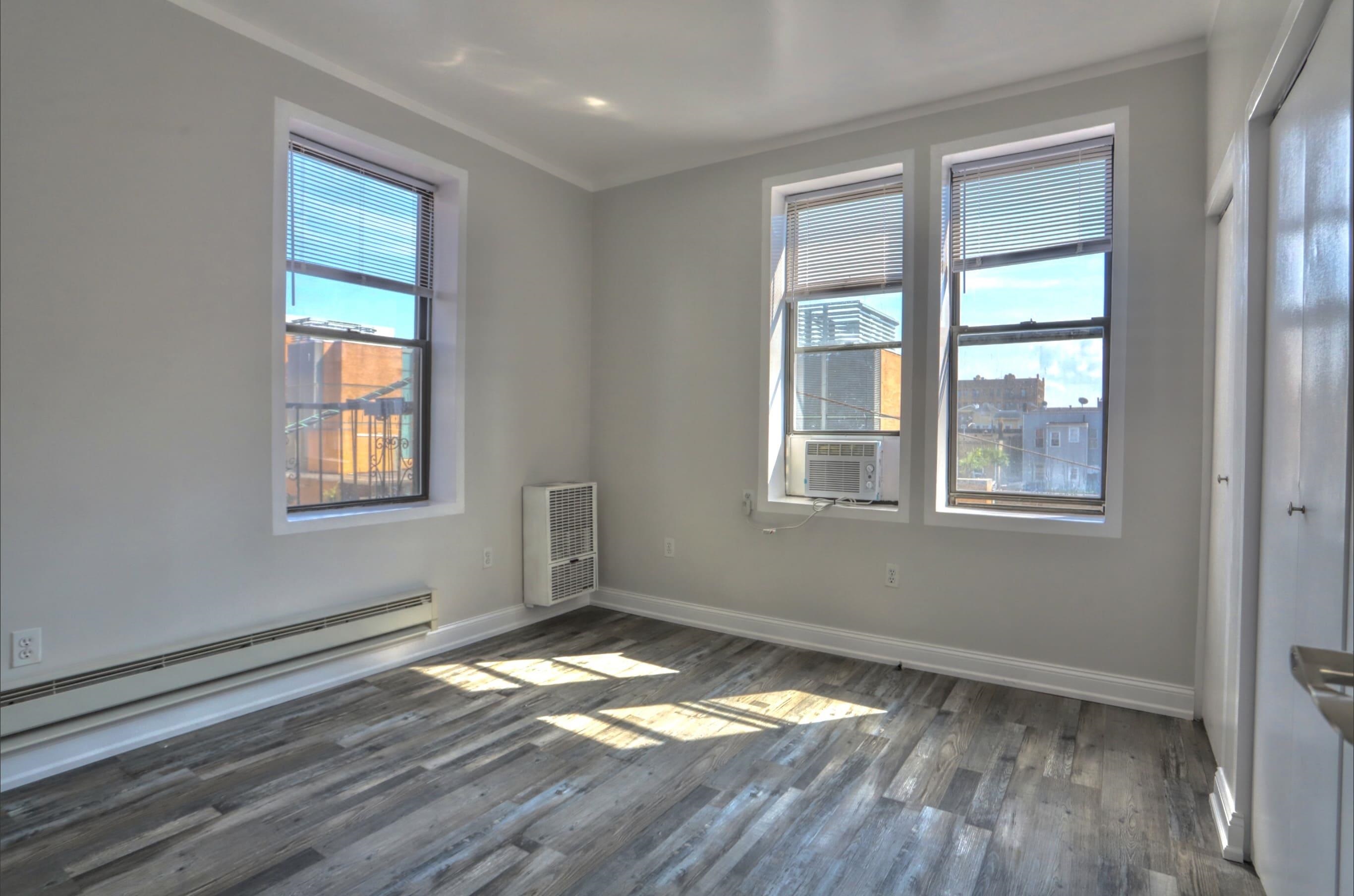 4901 MURPHY PL Unit: 15