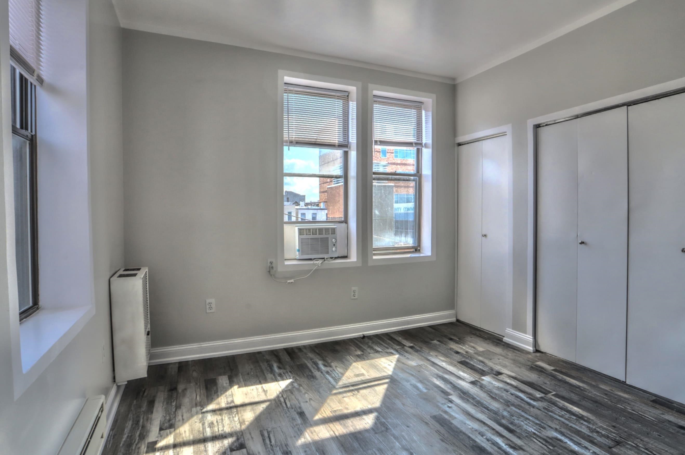 4901 MURPHY PL Unit: 15