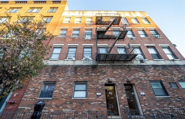 504 CENTRAL AVE Unit: D2
