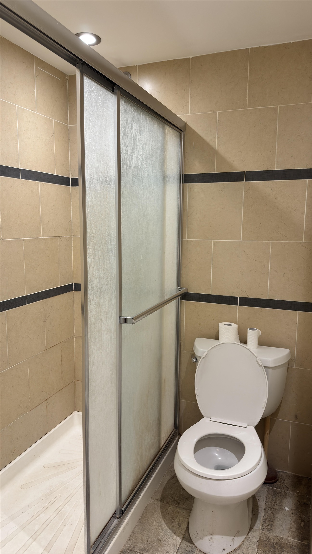 6040 BLVD EAST Unit: L2