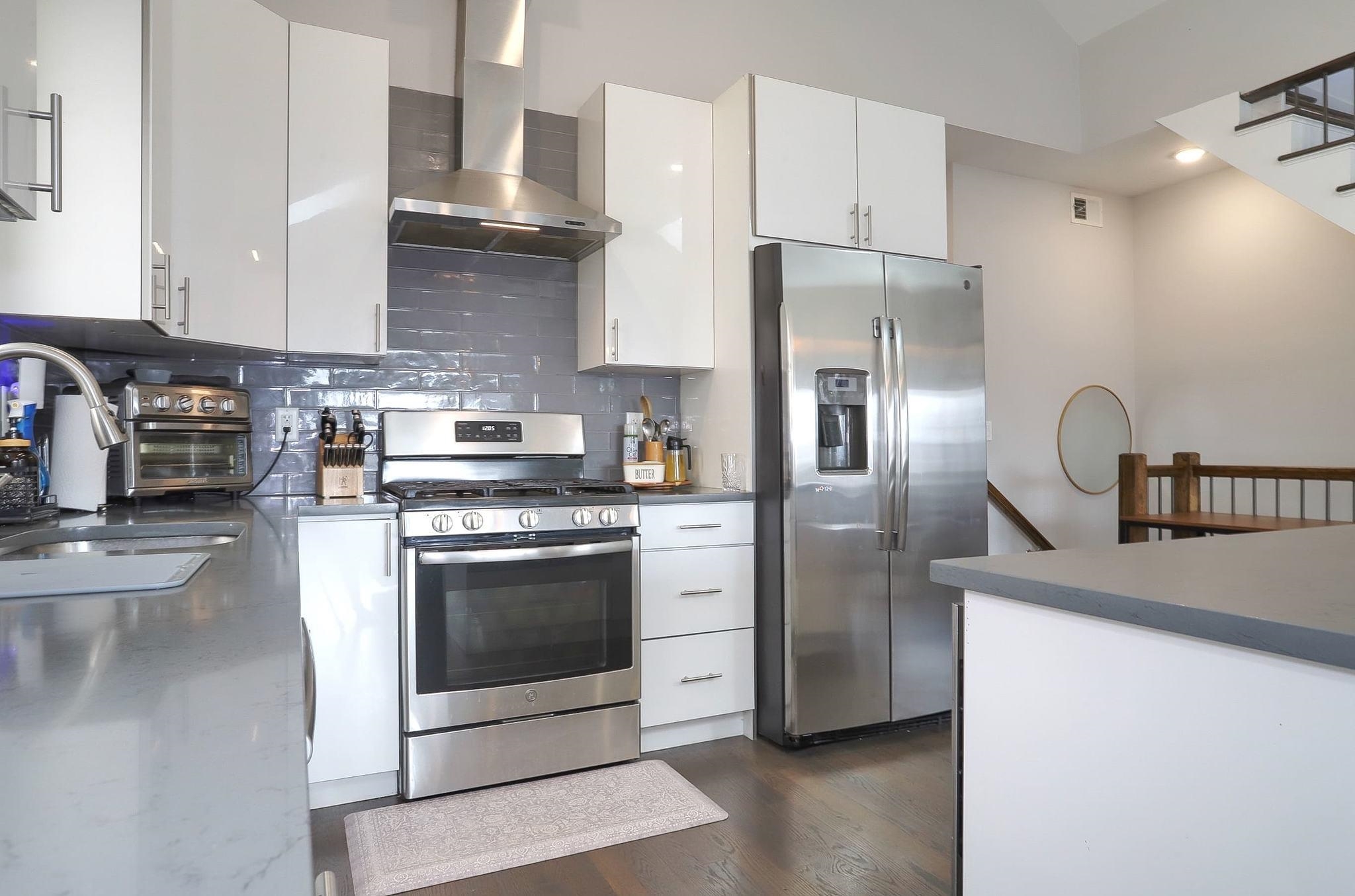 26 GRACE ST Unit: 2