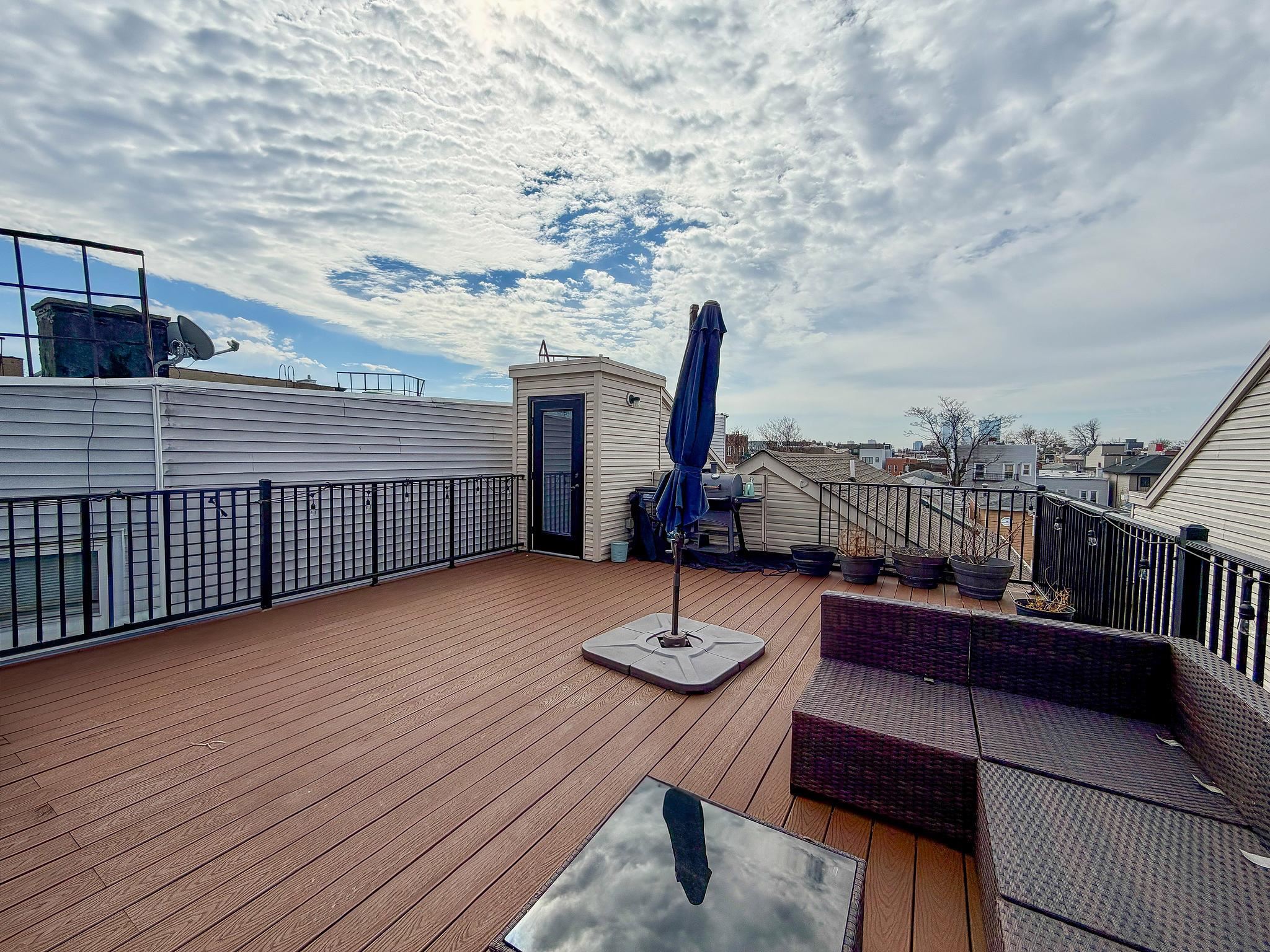 26 GRACE ST Unit: 2