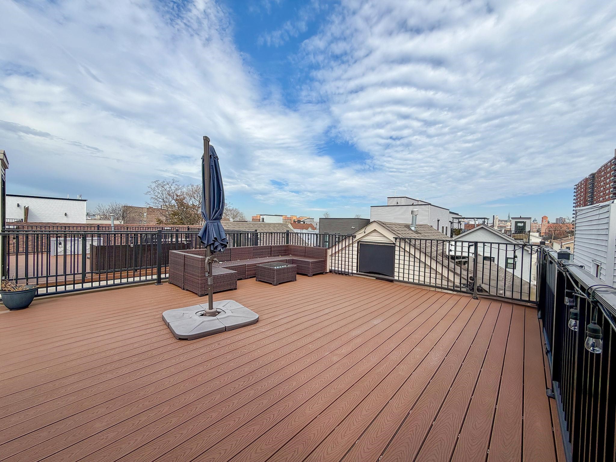 26 GRACE ST Unit: 2
