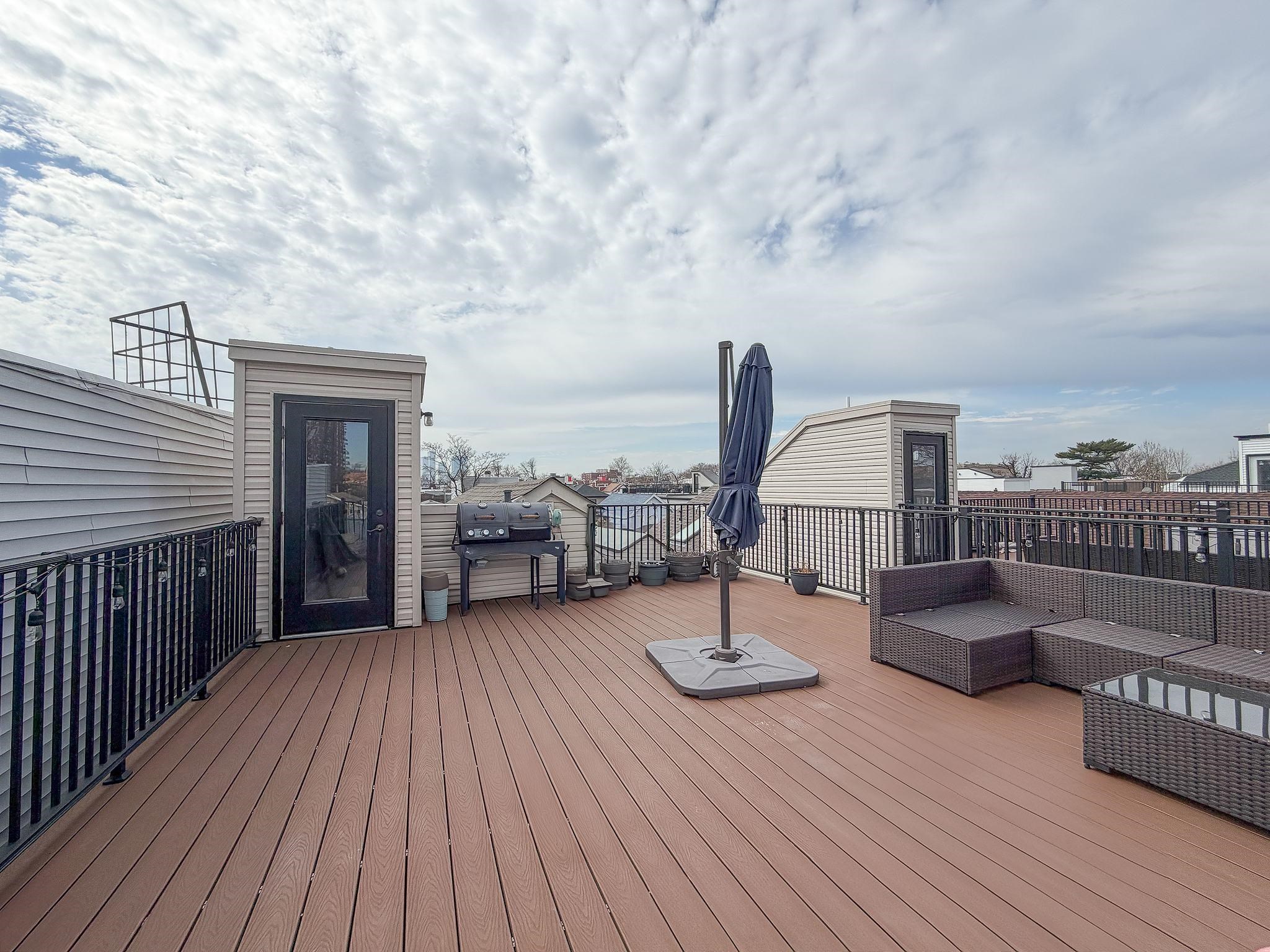 26 GRACE ST Unit: 2