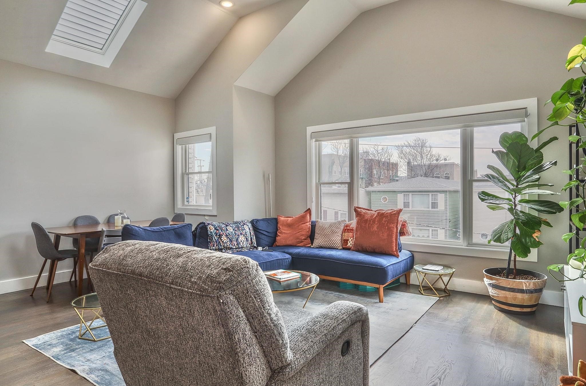26 GRACE ST Unit: 2