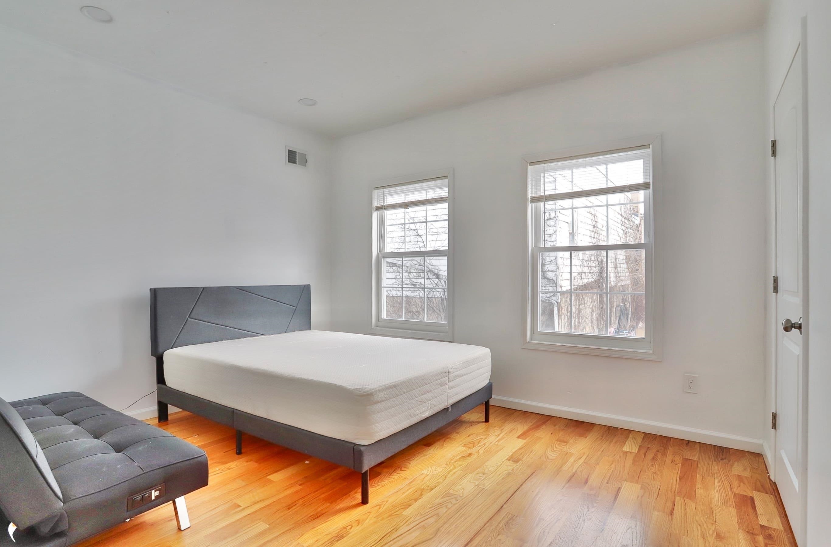 345 NORTH 2ND ST Unit: 2