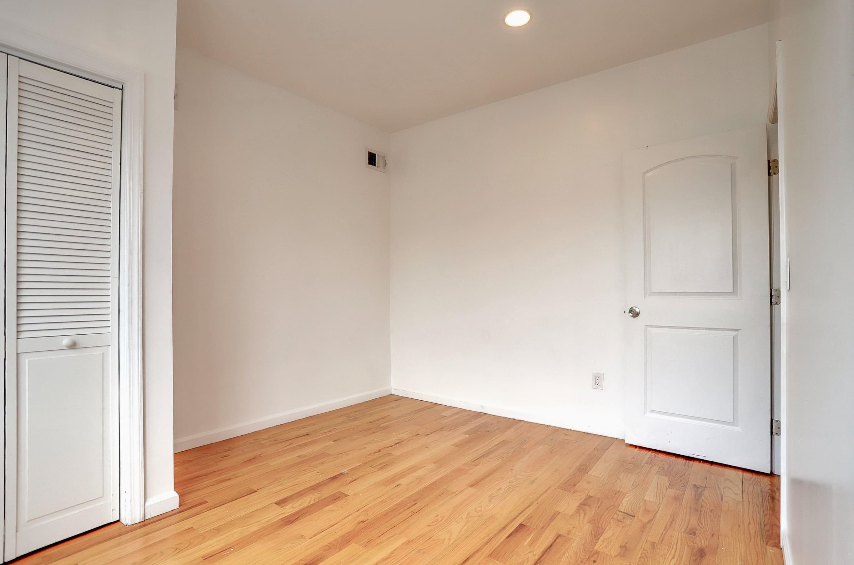 345 NORTH 2ND ST Unit: 2