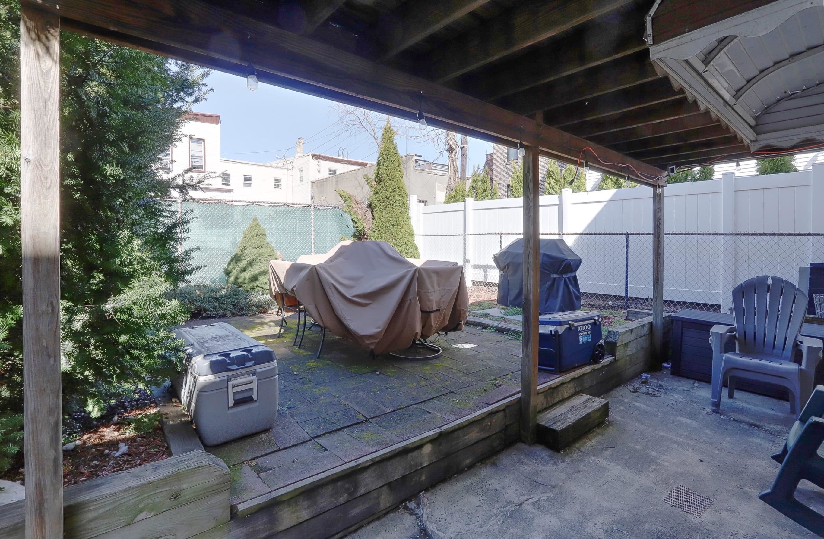 173 CAMBRIDGE AVE