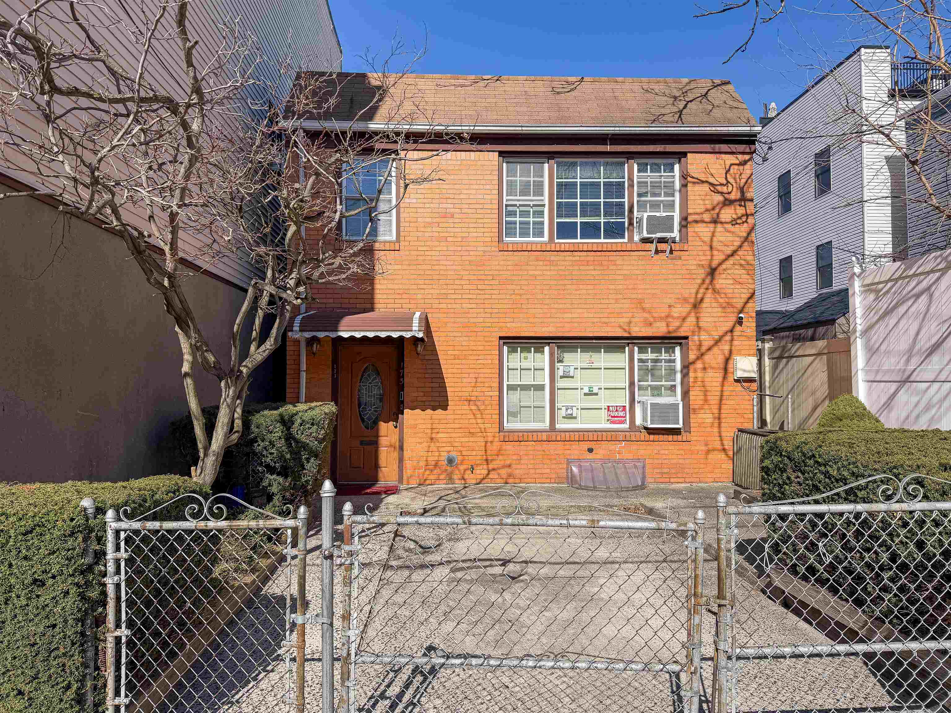 173 CAMBRIDGE AVE