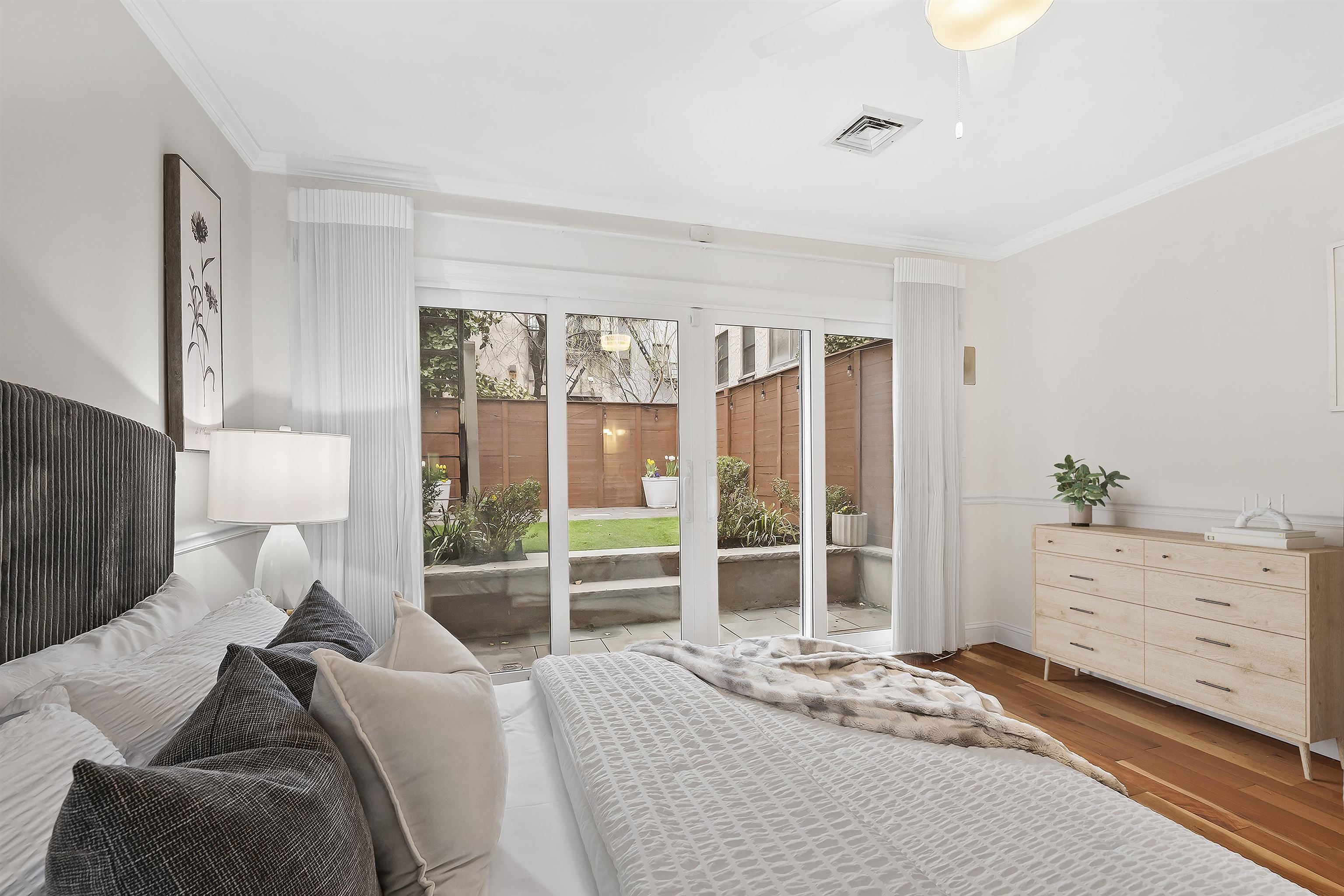 132 BLOOMFIELD ST Unit: 1