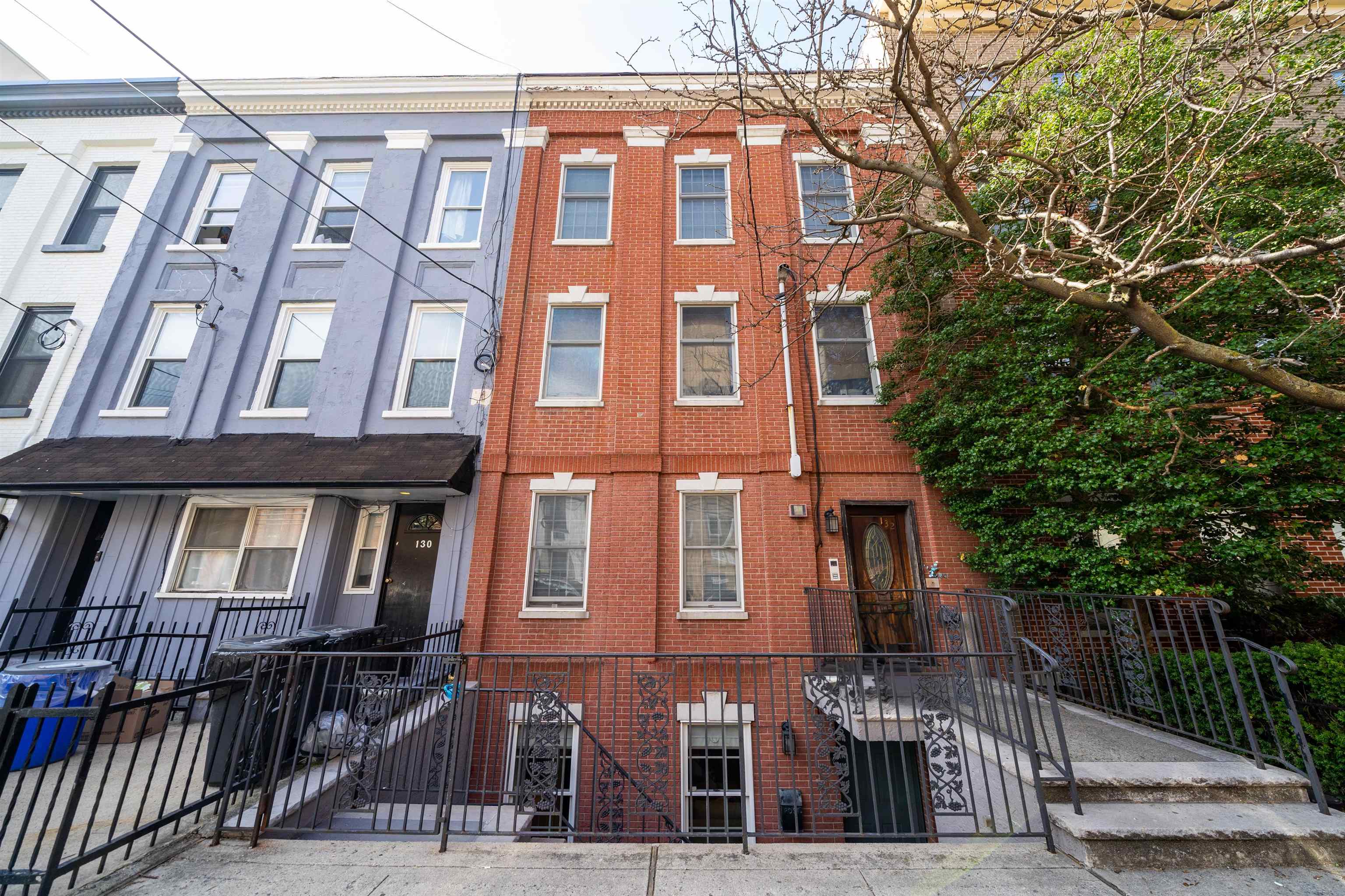 132 BLOOMFIELD ST Unit: 1